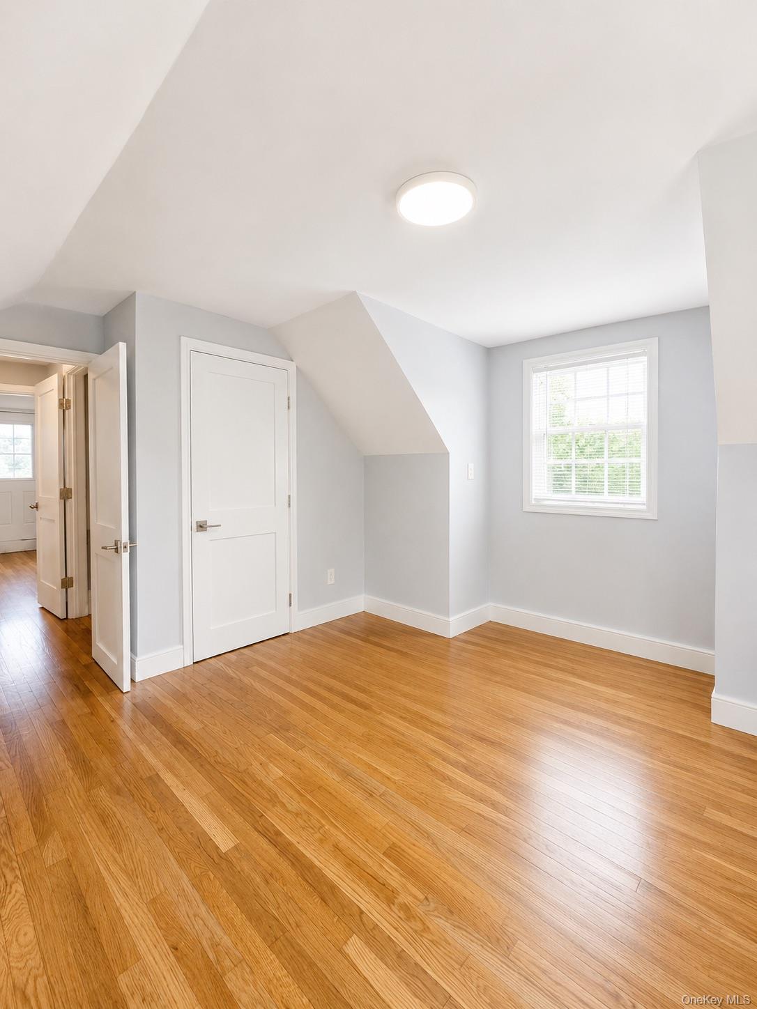 1 Iroquois Street E – For Rent photo 27