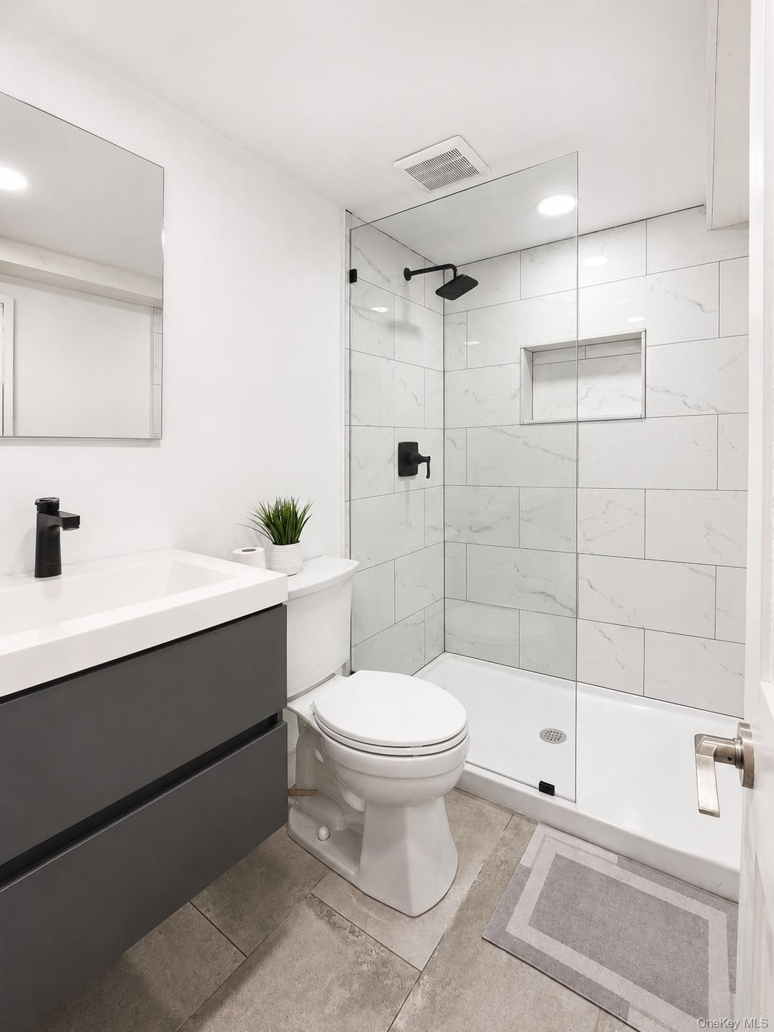 1 Iroquois Street E – For Rent photo 31