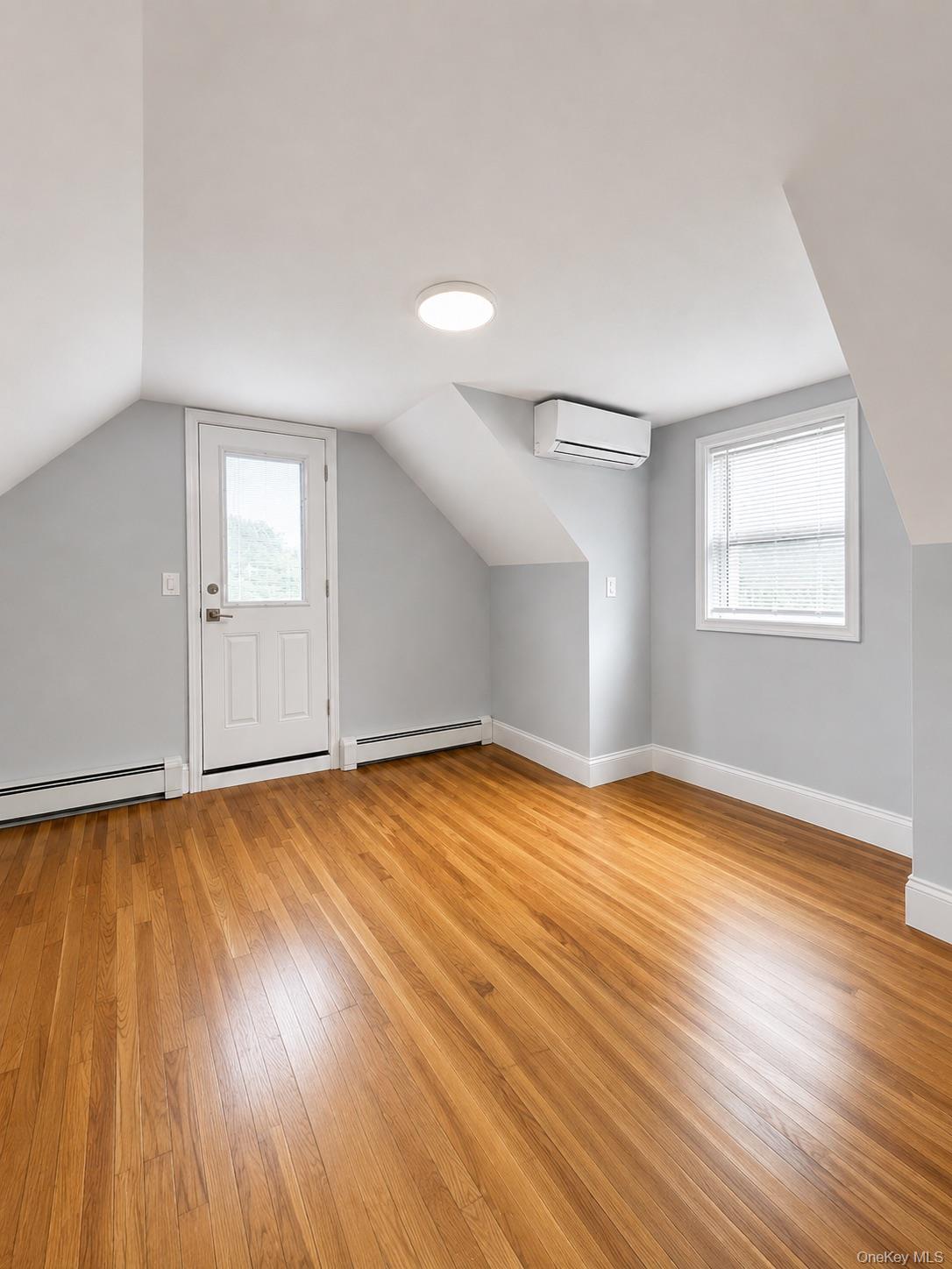 1 Iroquois Street E – For Rent photo 21