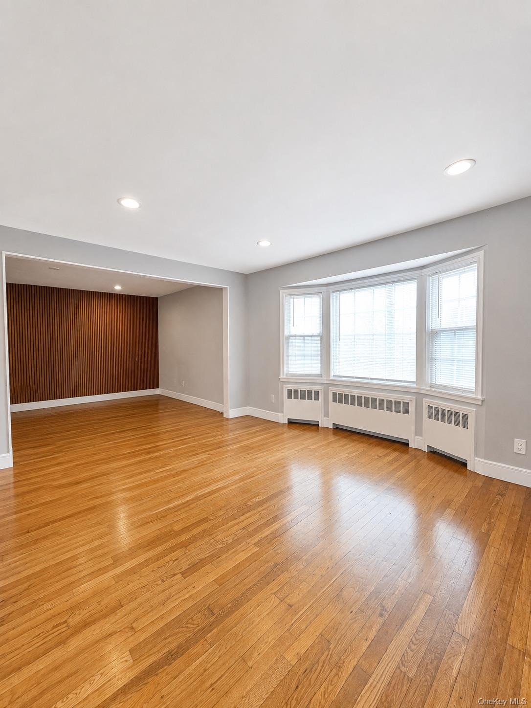 1 Iroquois Street E – For Rent photo 4