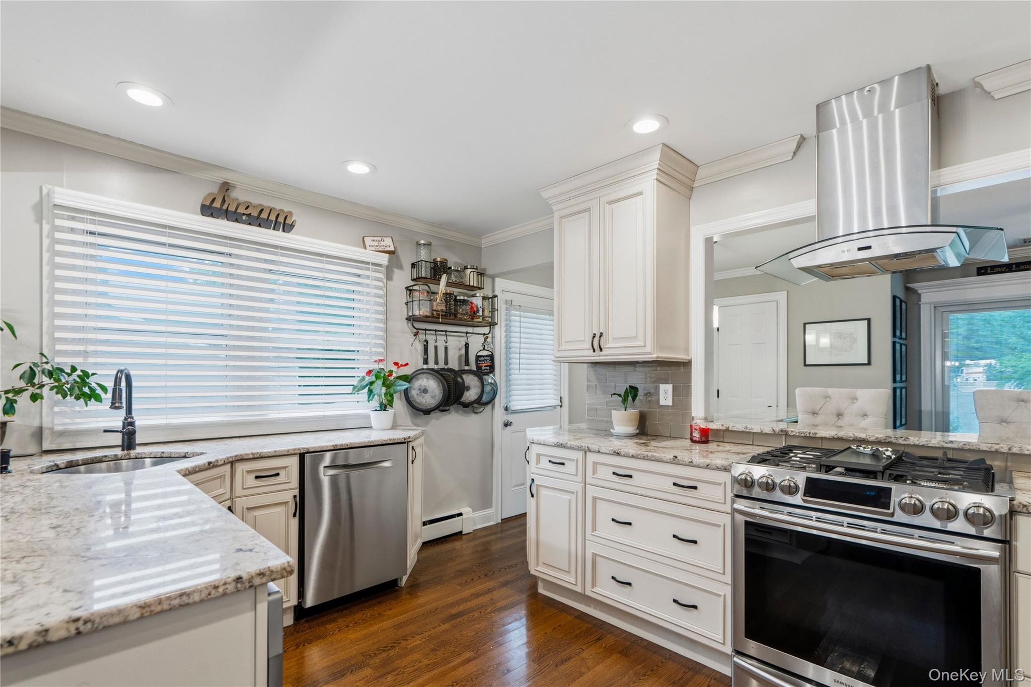 29 Hy Place – For Sale photo 9