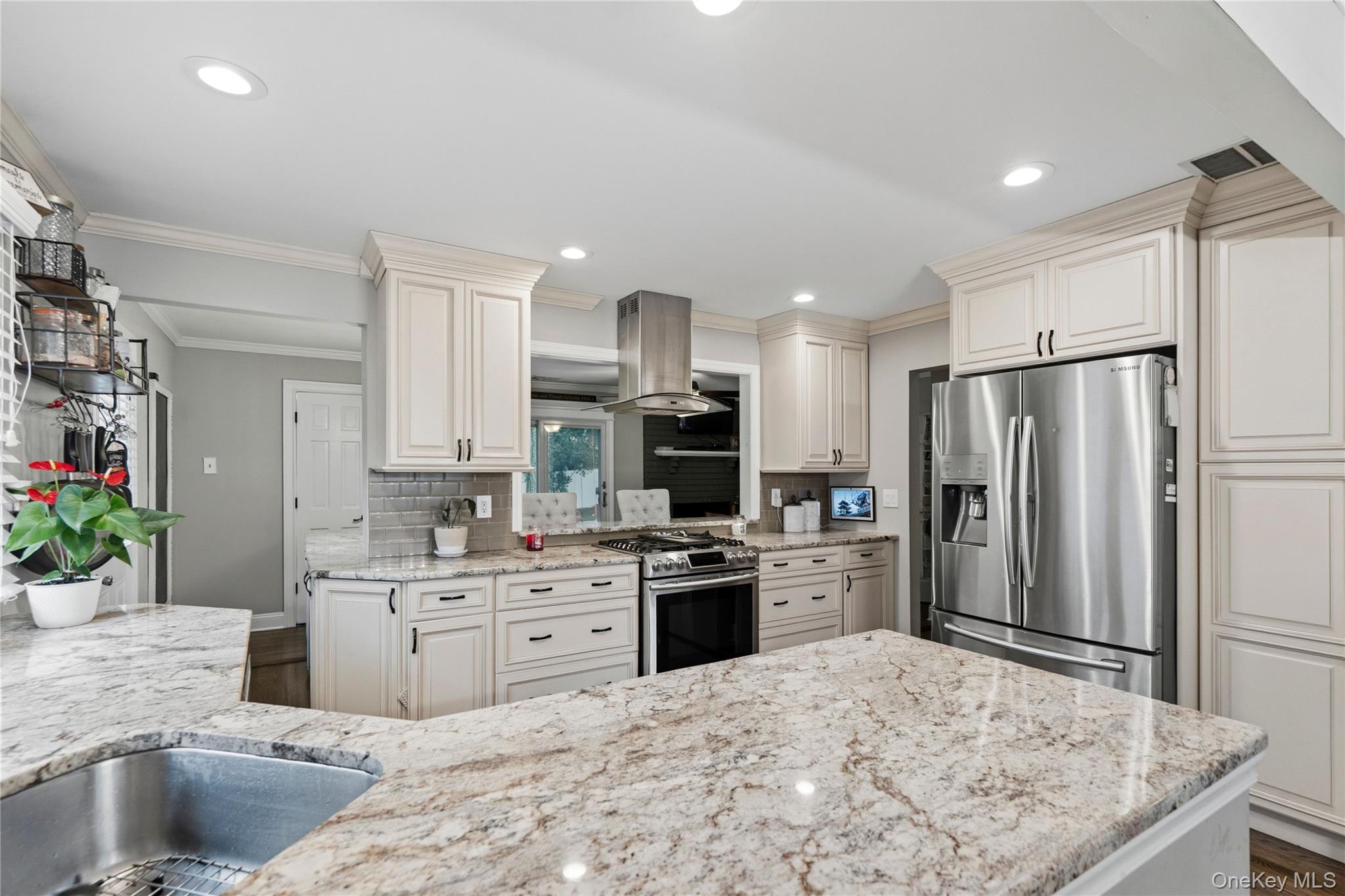 29 Hy Place – For Sale photo 7