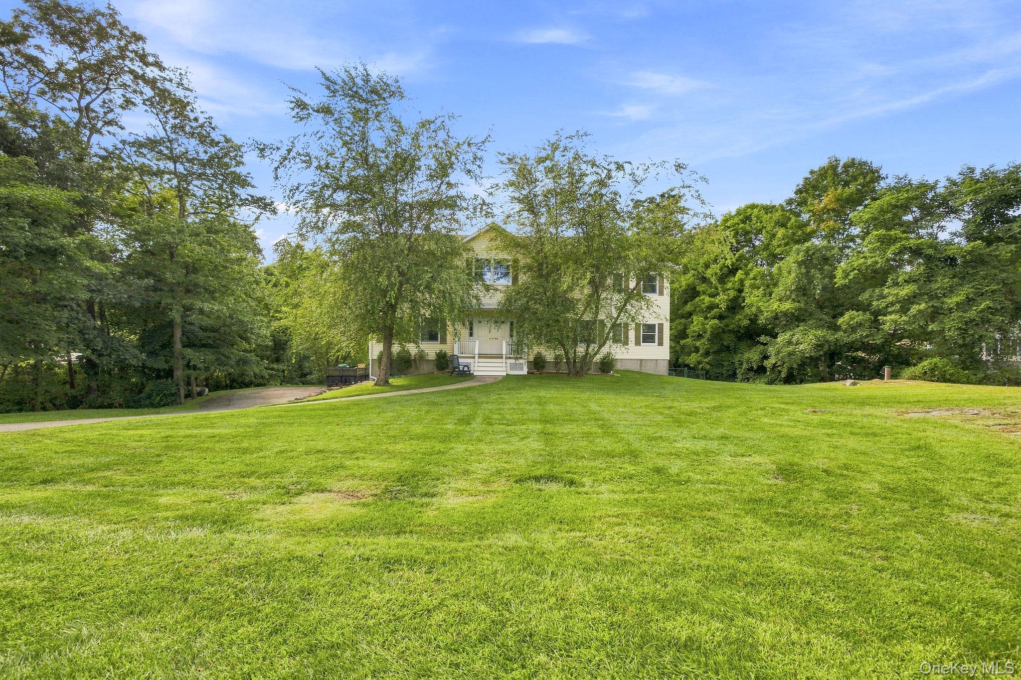 480 Haviland Drive – For Sale photo 2