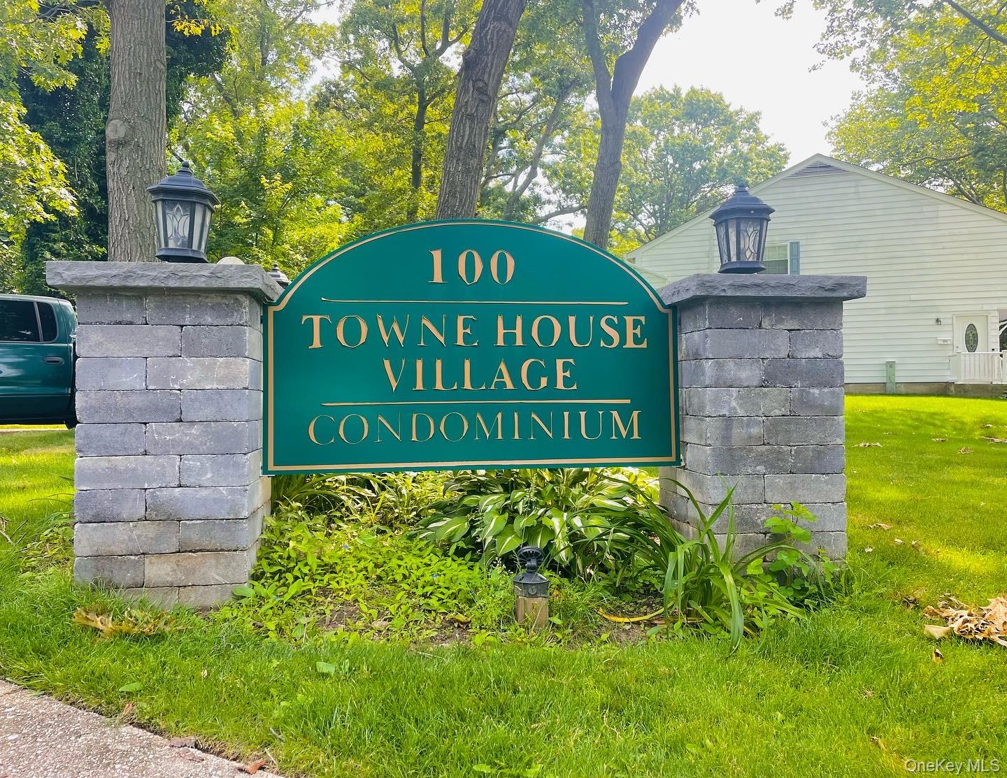 704 Towne House Village Village, Unit 704 photo 12