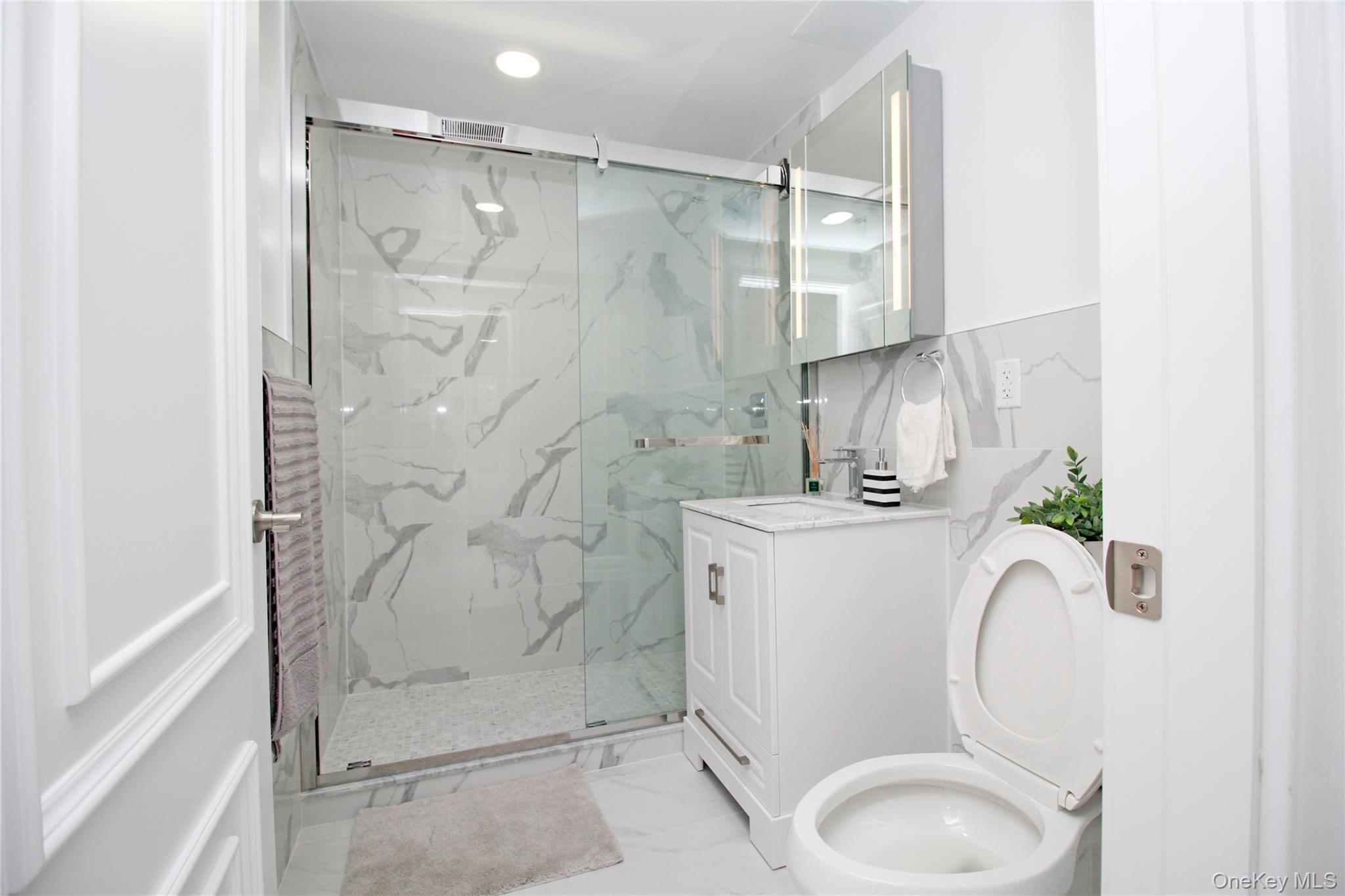 13450 Blossom Avenue, Unit 4C photo 8