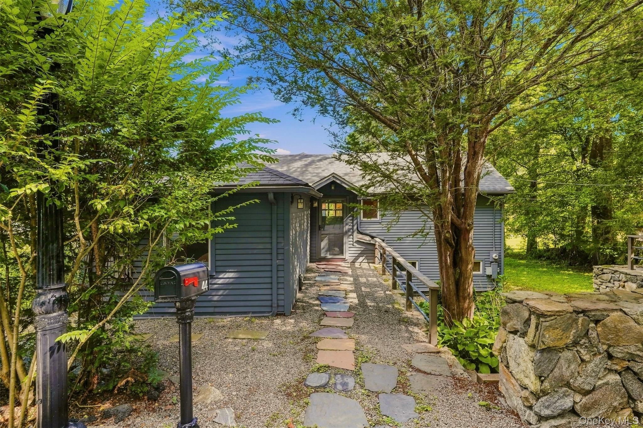 44 Cayuga Road – For Sale