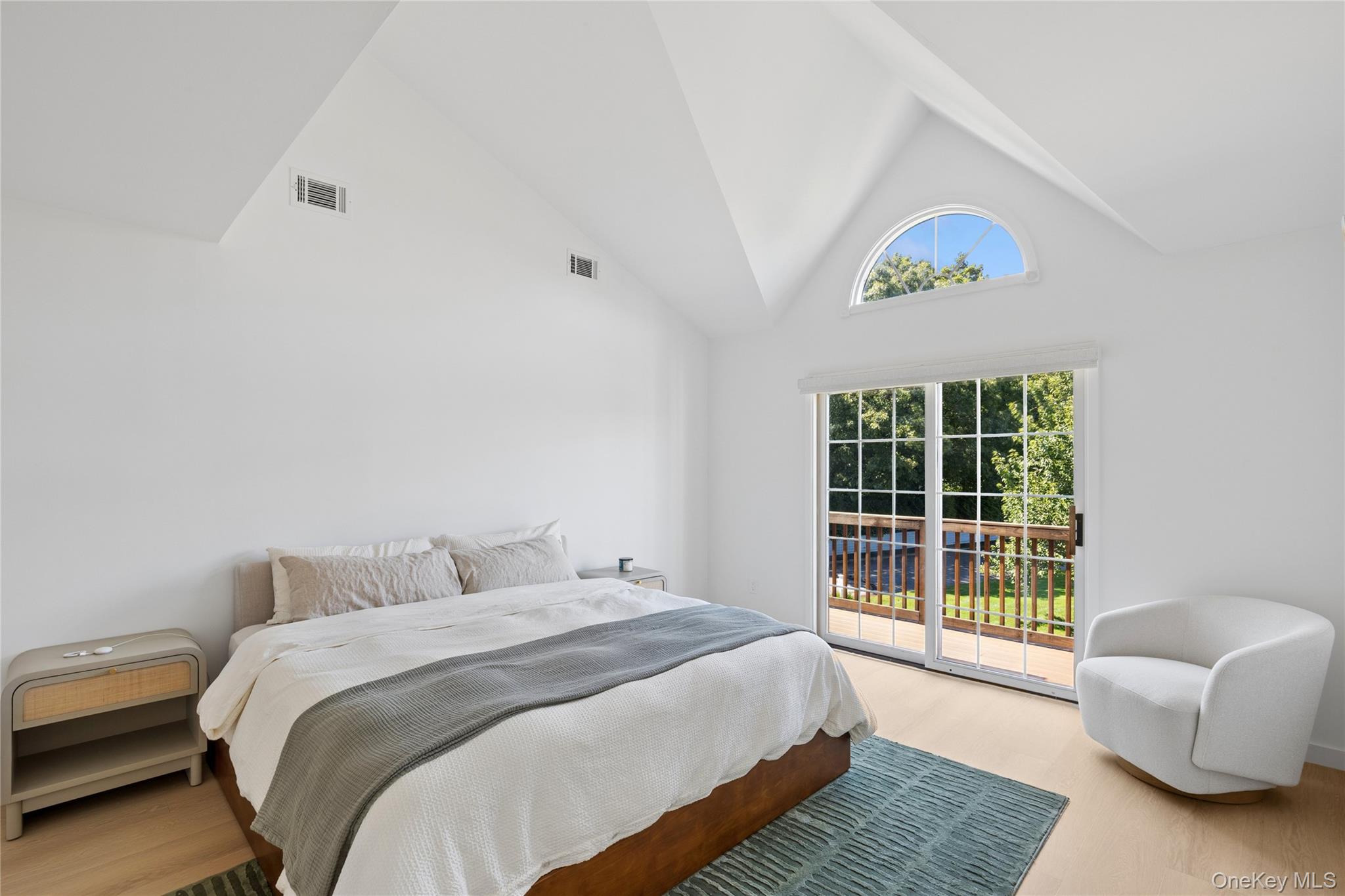 79 Lakebridge Drive S – For Sale photo 15