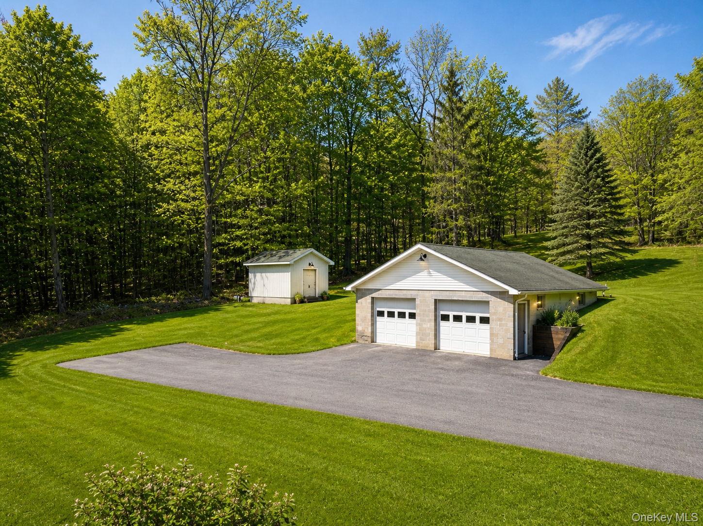 12 Old Turnpike Road – For Sale photo 2