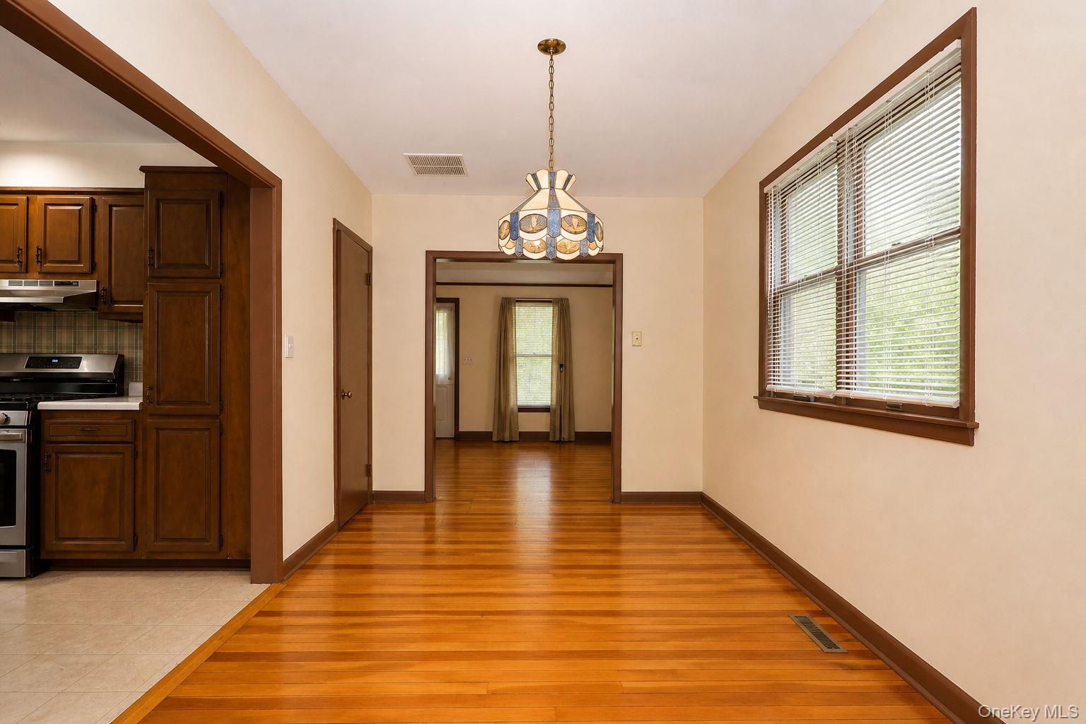 12 Old Turnpike Road – For Sale photo 19