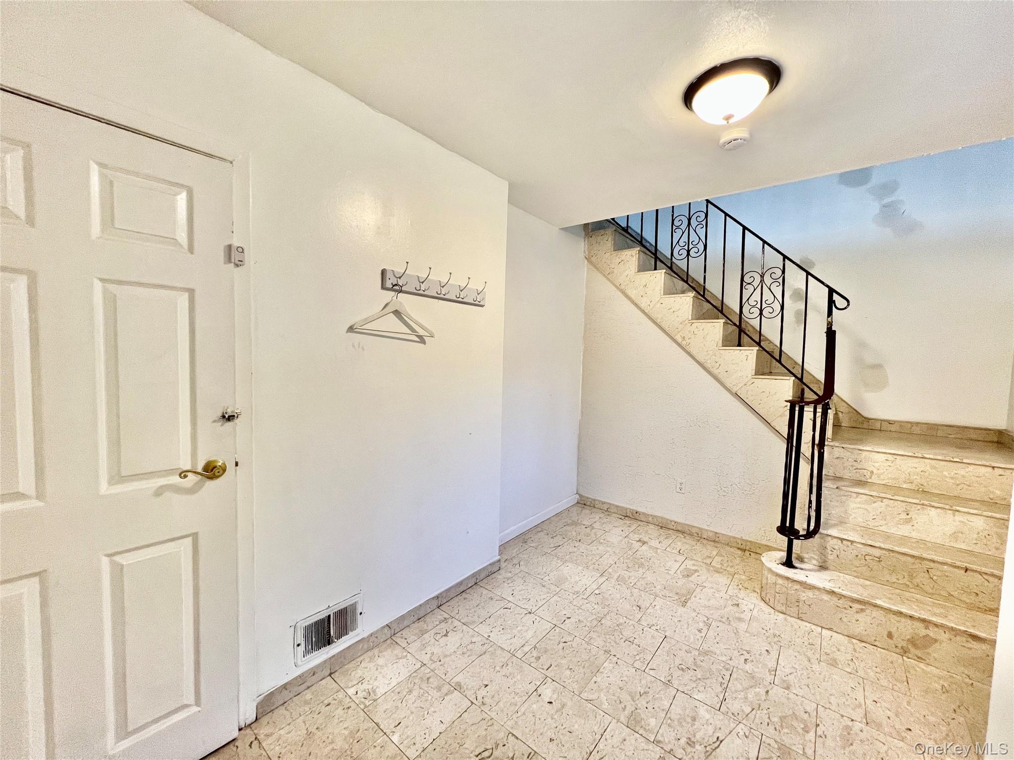 85-11 164th Avenue – For Sale photo 3