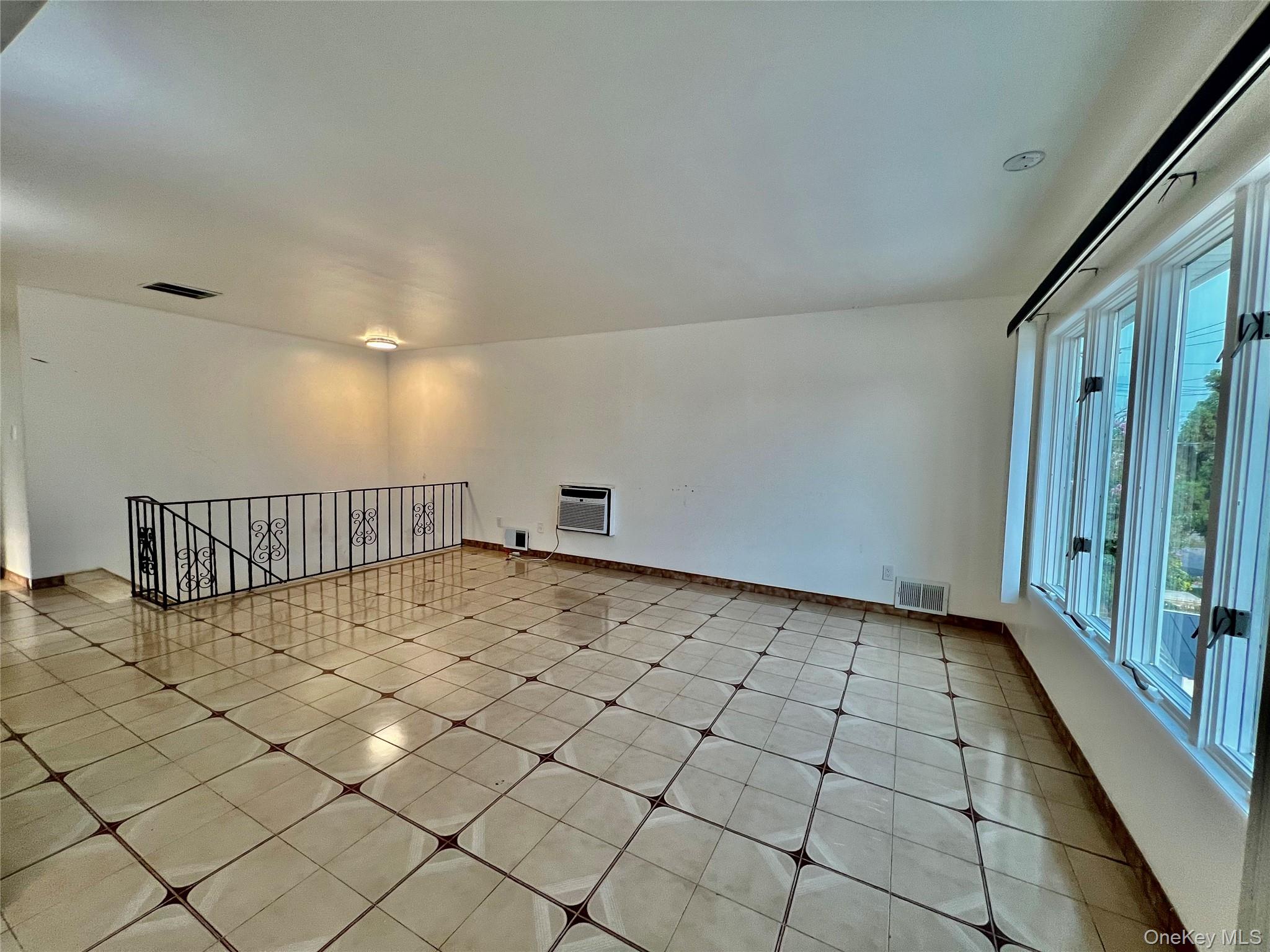 85-11 164th Avenue – For Sale photo 4