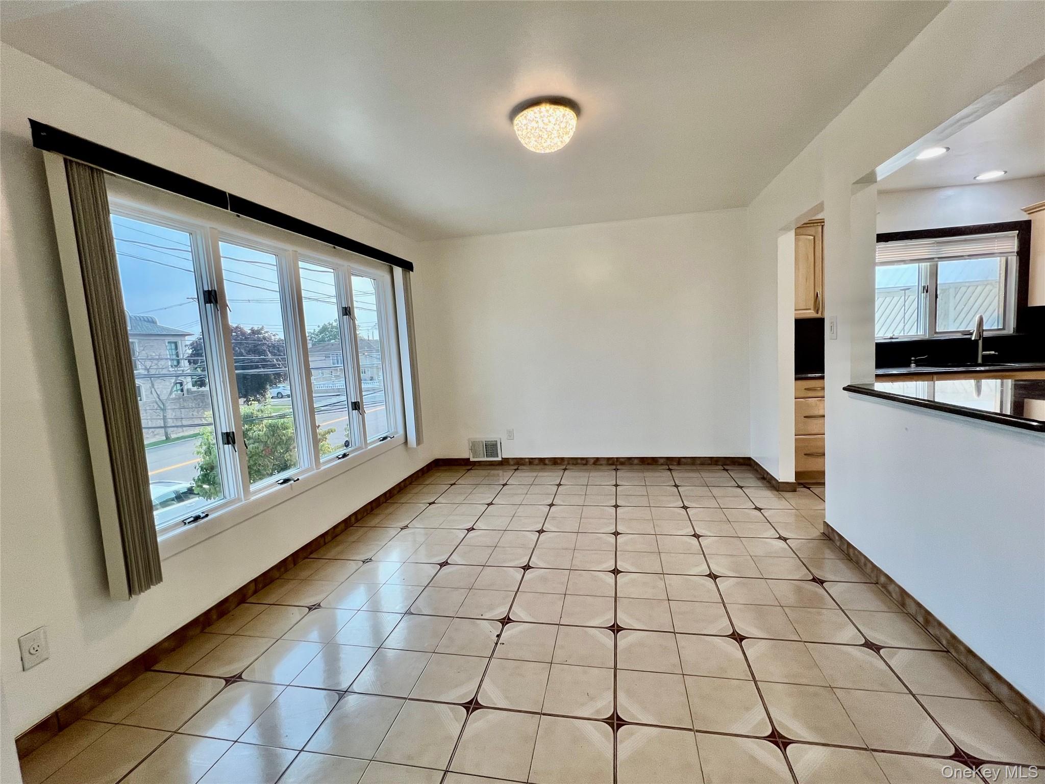 85-11 164th Avenue – For Sale photo 5
