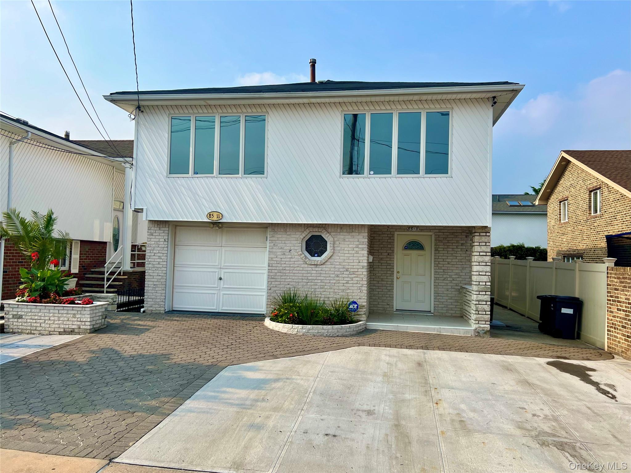 85-11 164th Avenue – For Sale