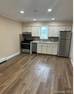 75 Carleton Avenue, Unit # 1 photo 3
