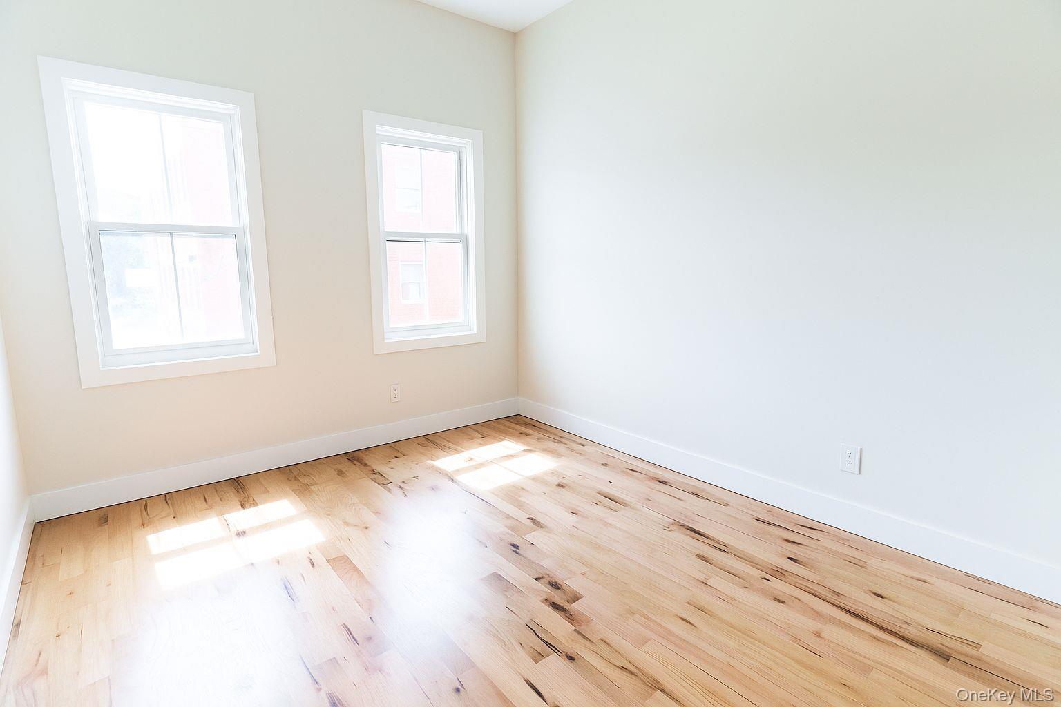 328 Columbia Street, Unit 1 photo 6