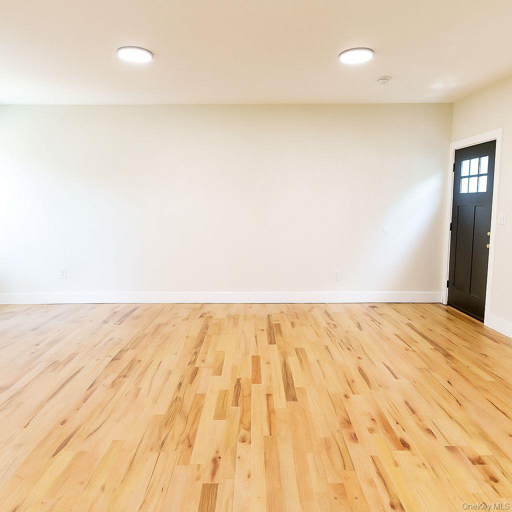 328 Columbia Street, Unit 1 photo 4