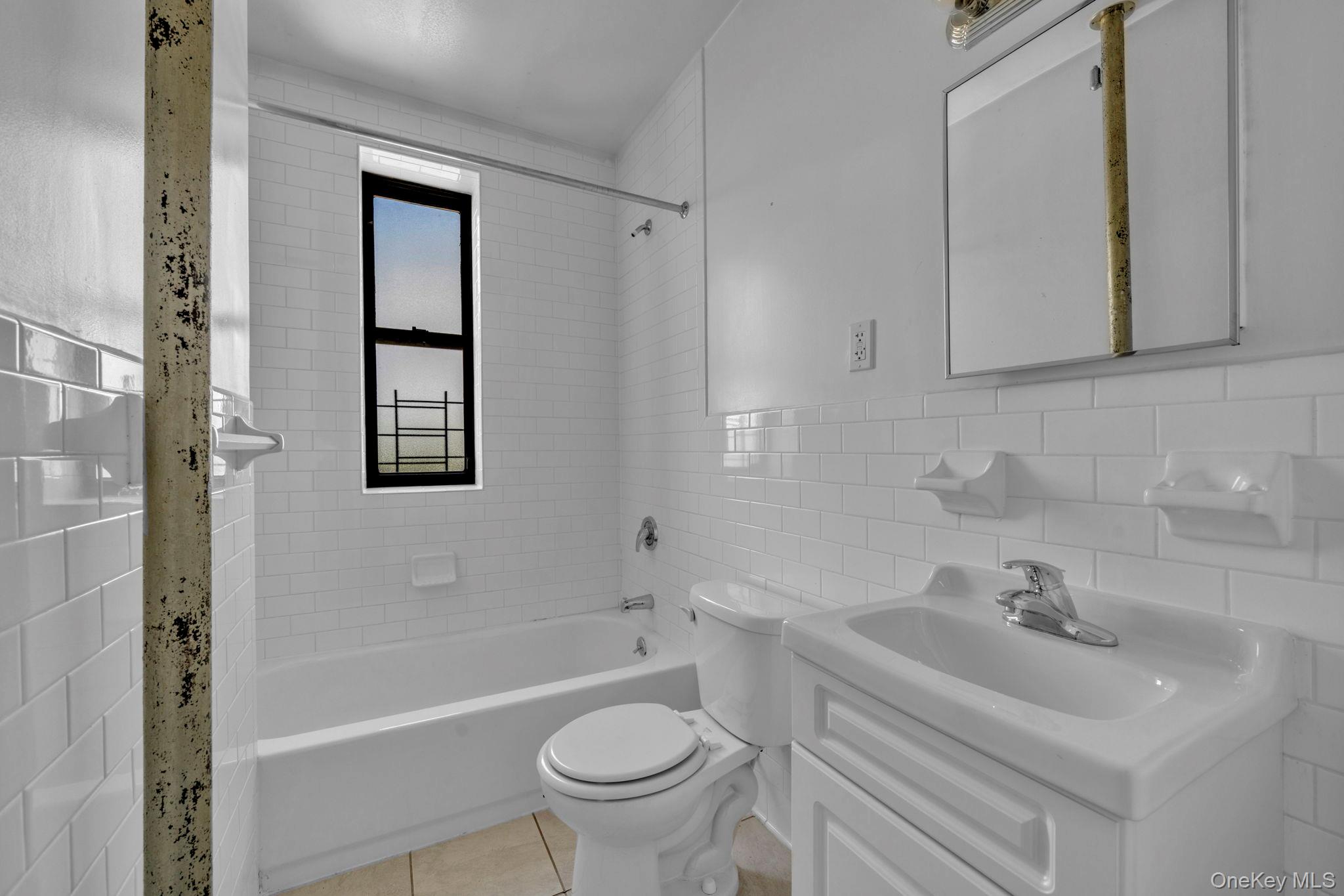 1015 Summit Avenue, Unit 6A photo 10