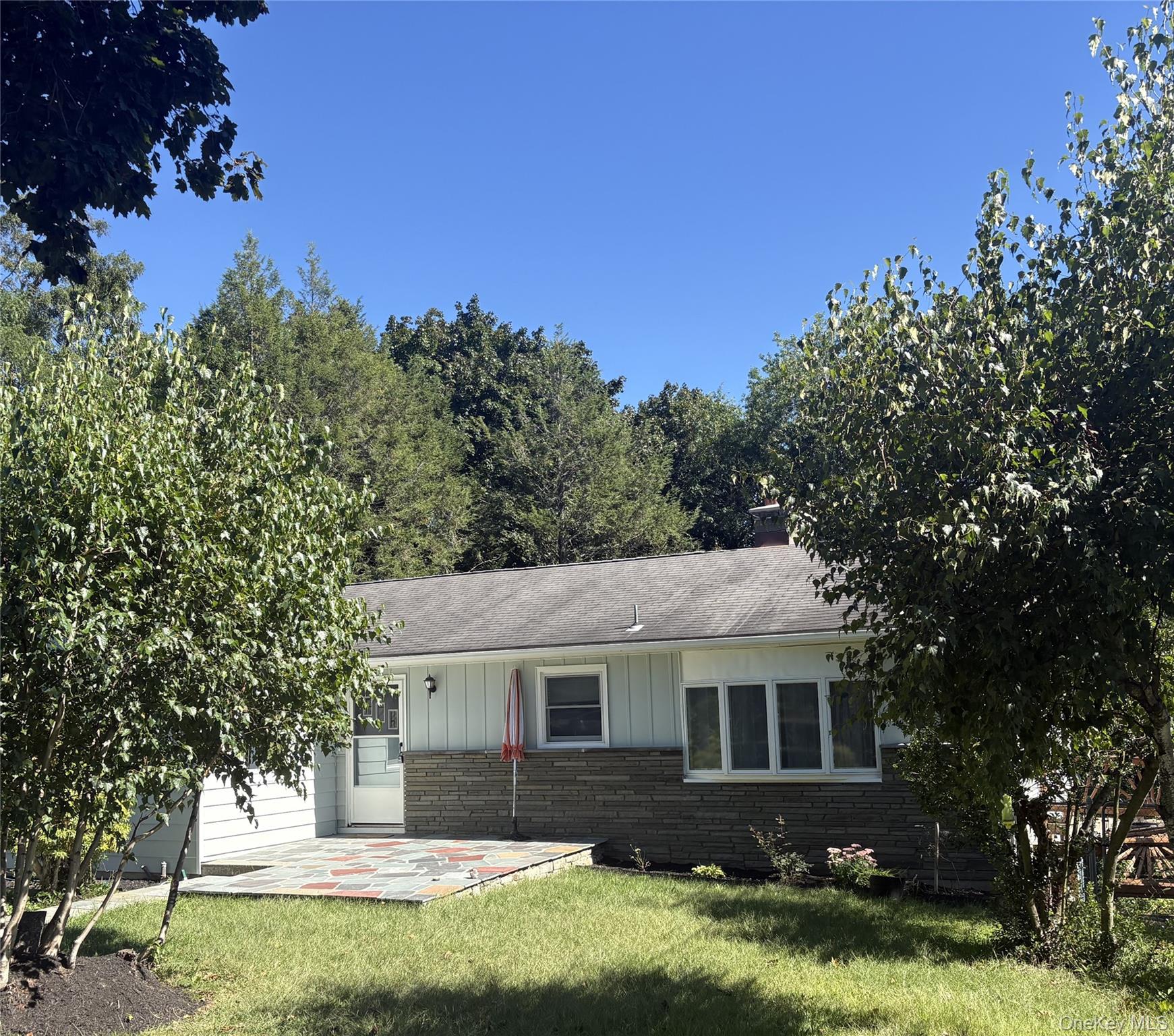 18 Robin Hill Drive – For Rent