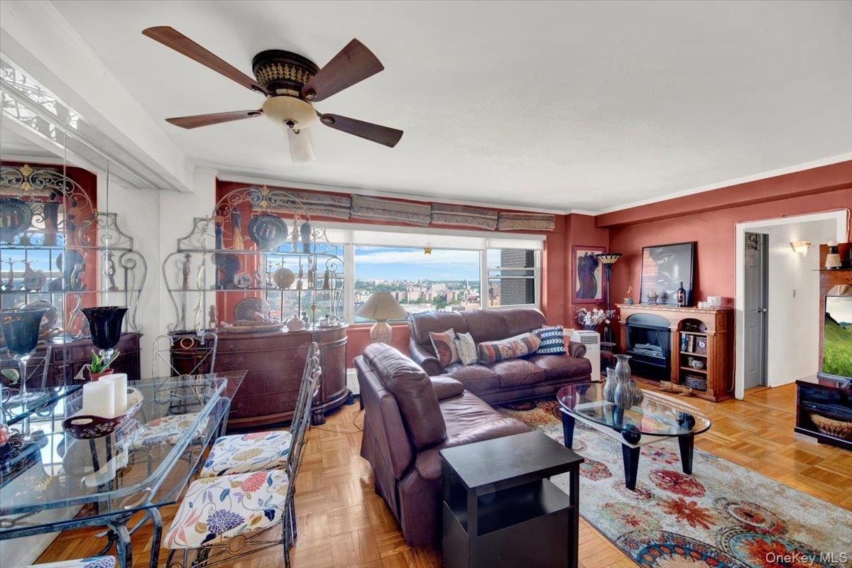 4 Fordham Hill Oval, Unit 16C photo 6