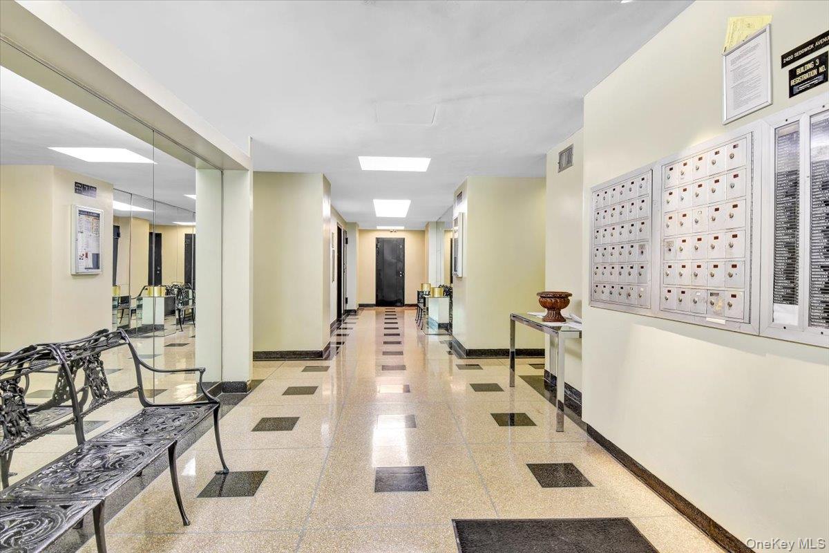 4 Fordham Hill Oval, Unit 16C photo 13