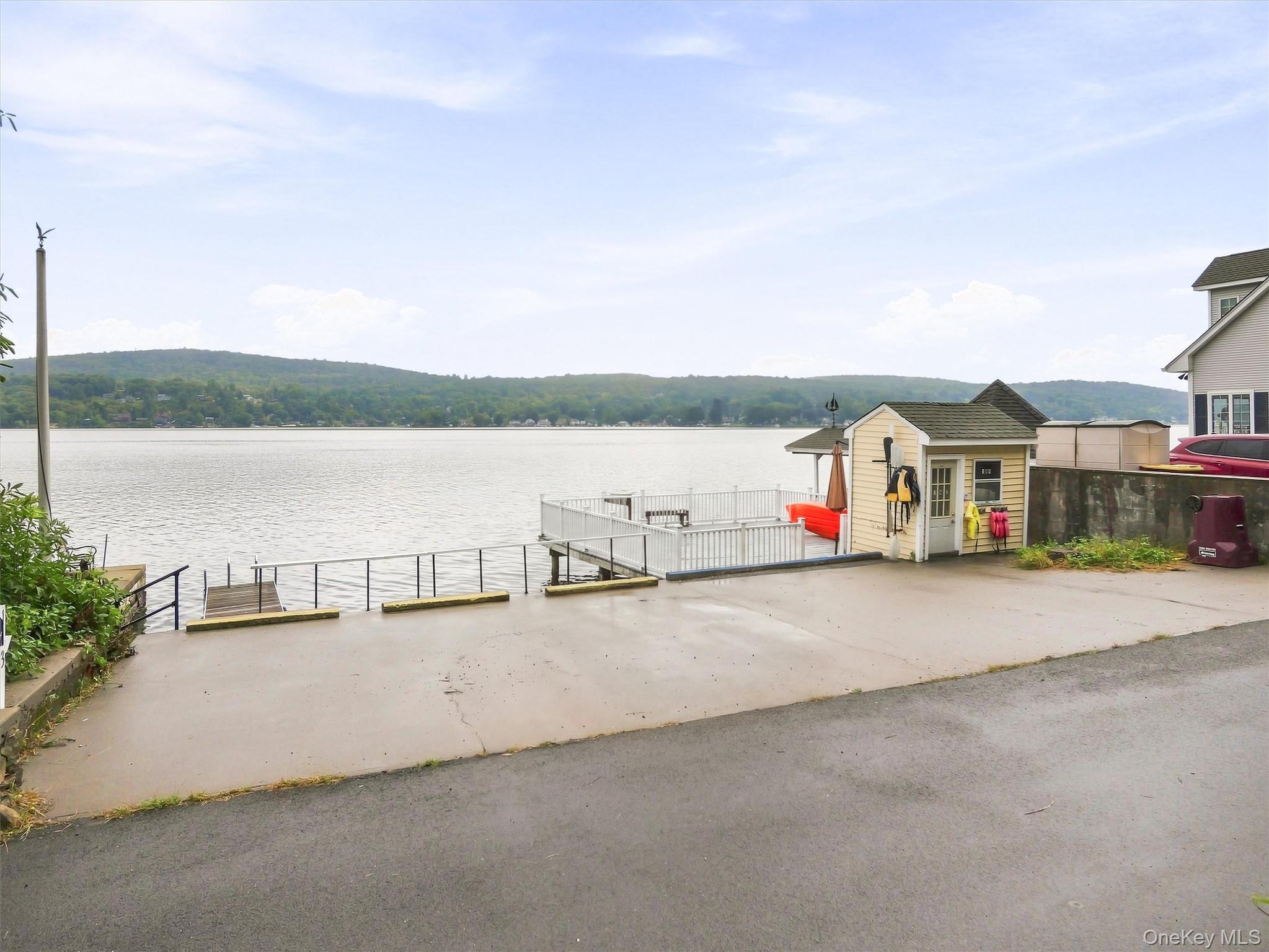113 Lake Shore Road – For Sale photo 20
