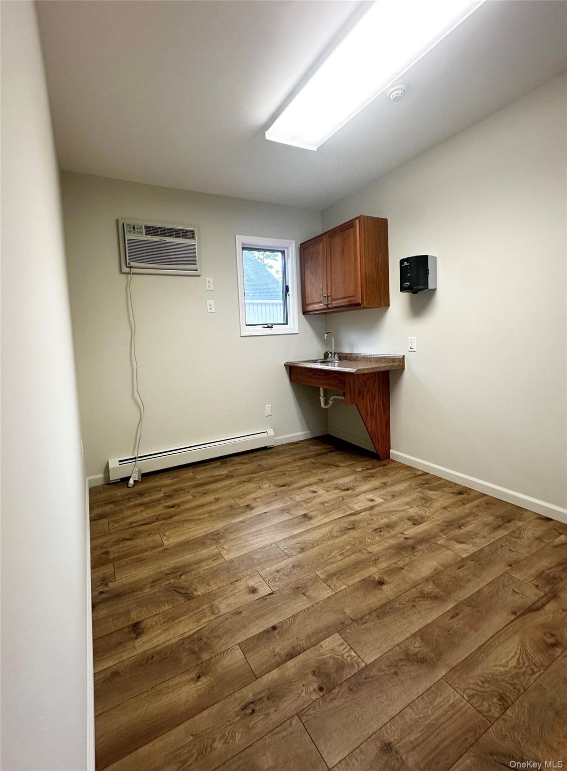 282 N Middletown Road – For Rent photo 9