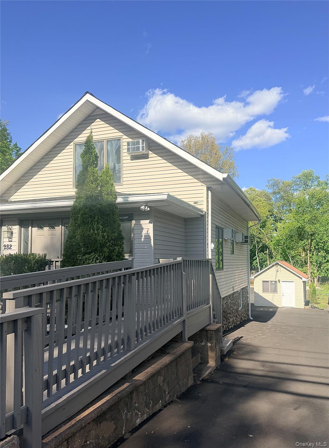 282 N Middletown Road – For Rent photo 4