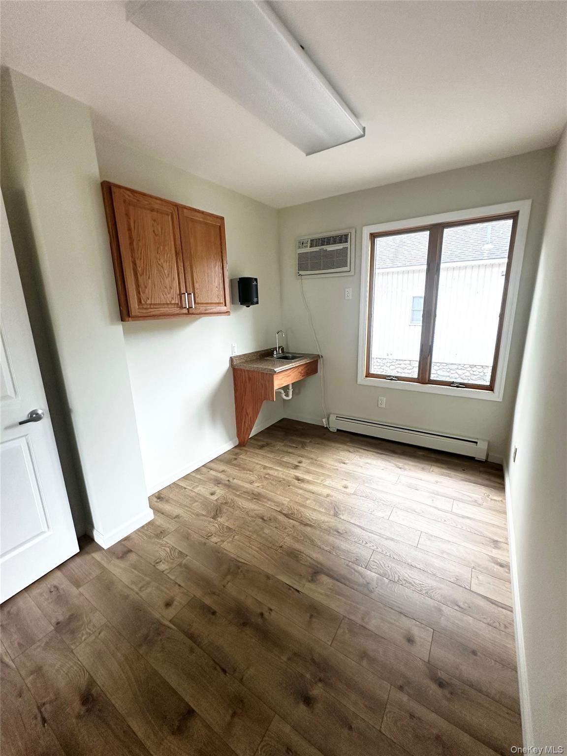 282 N Middletown Road – For Rent photo 8