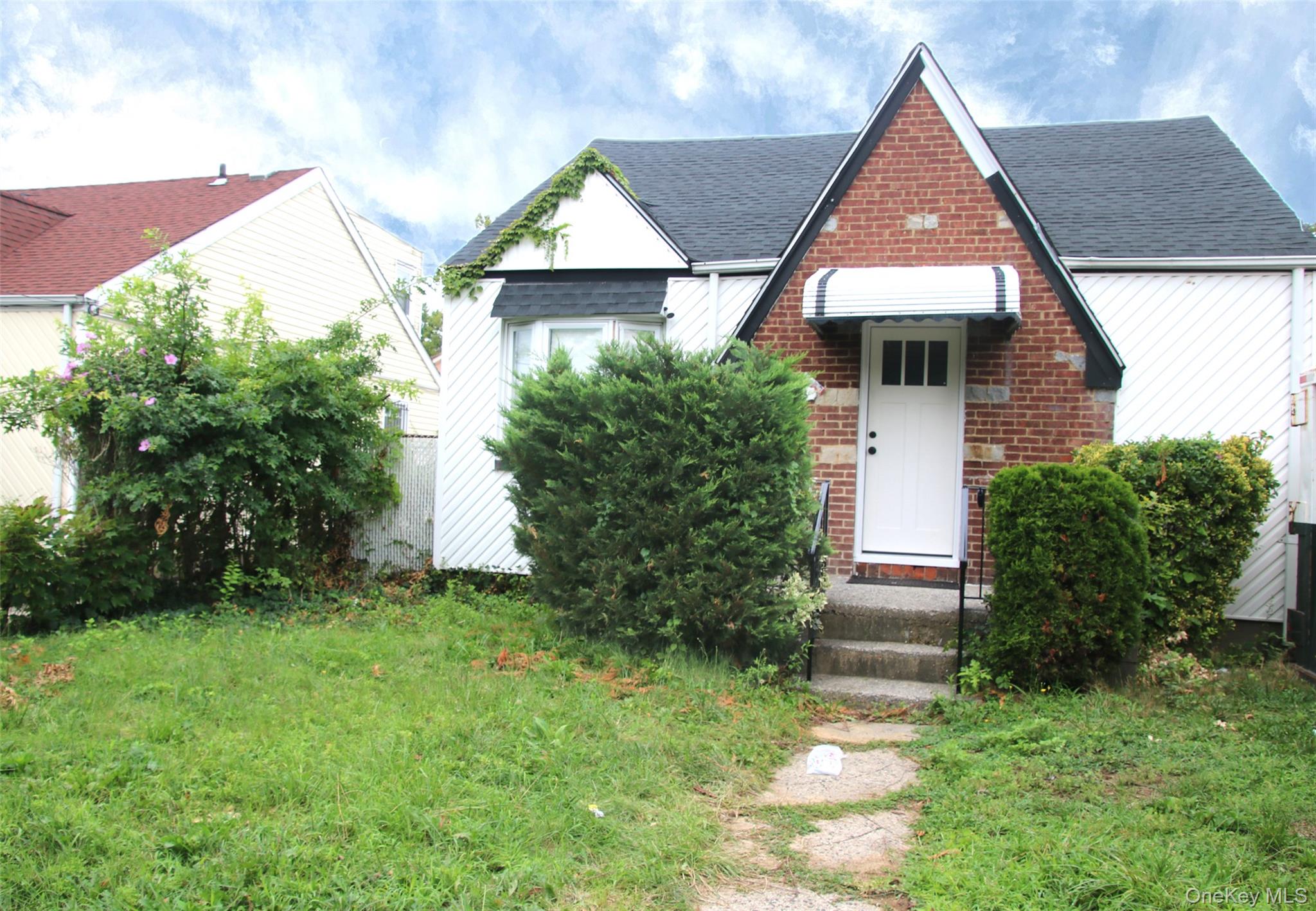 119-38 238 Street – For Sale