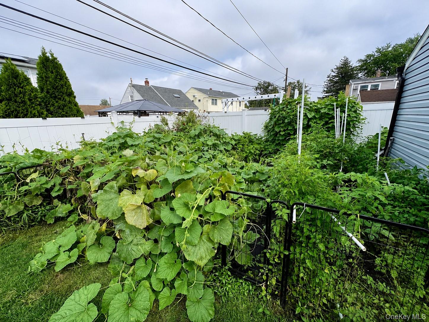107 Azalea Road – For Sale photo 16
