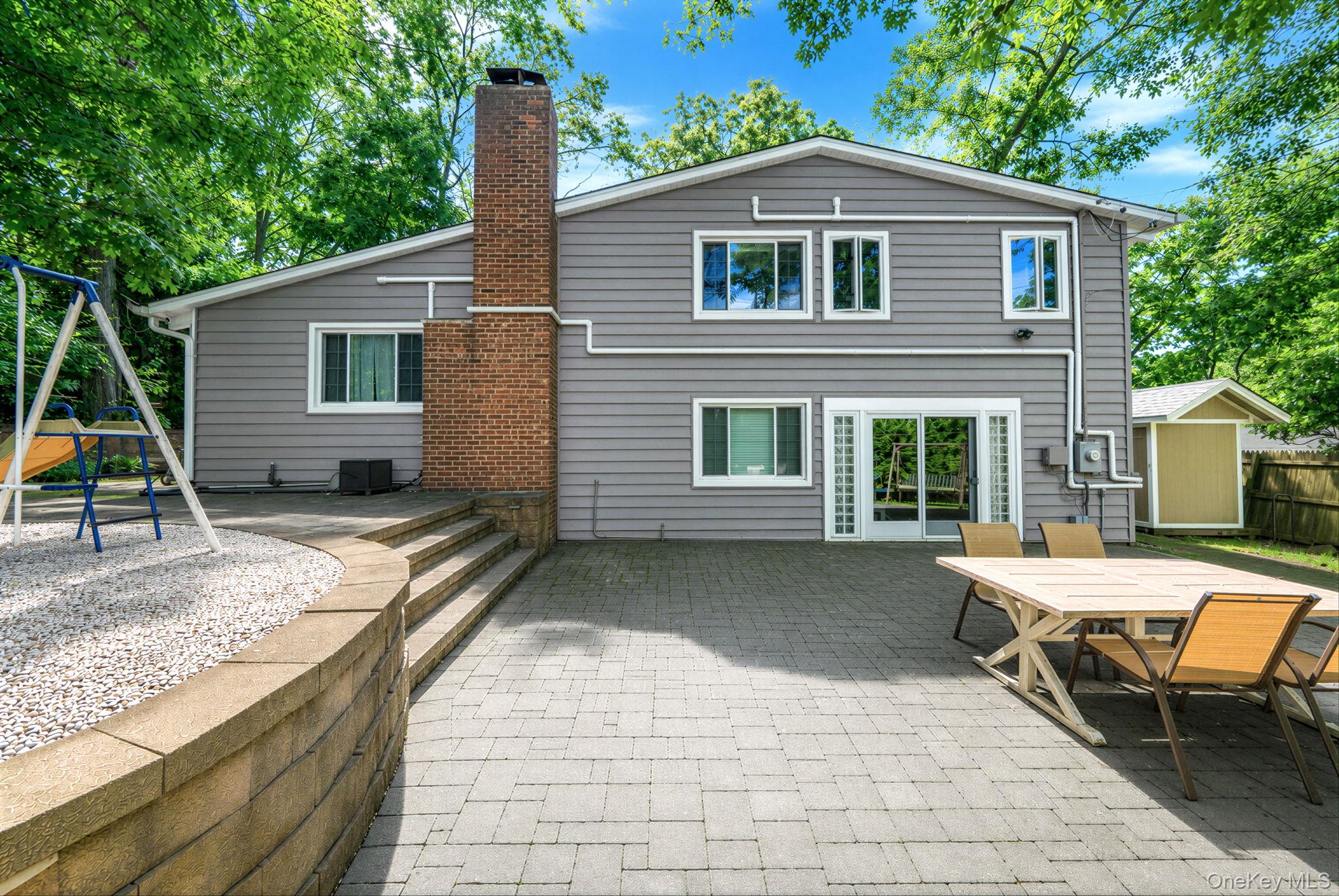 10 Highwood Road – For Sale photo 28