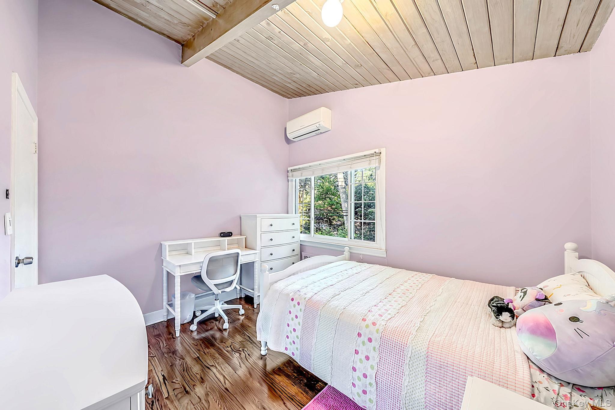 10 Highwood Road – For Sale photo 11