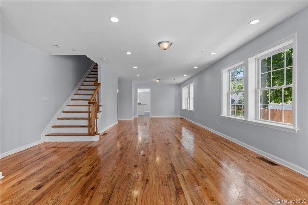 911 Hicksville Road – For Sale photo 3