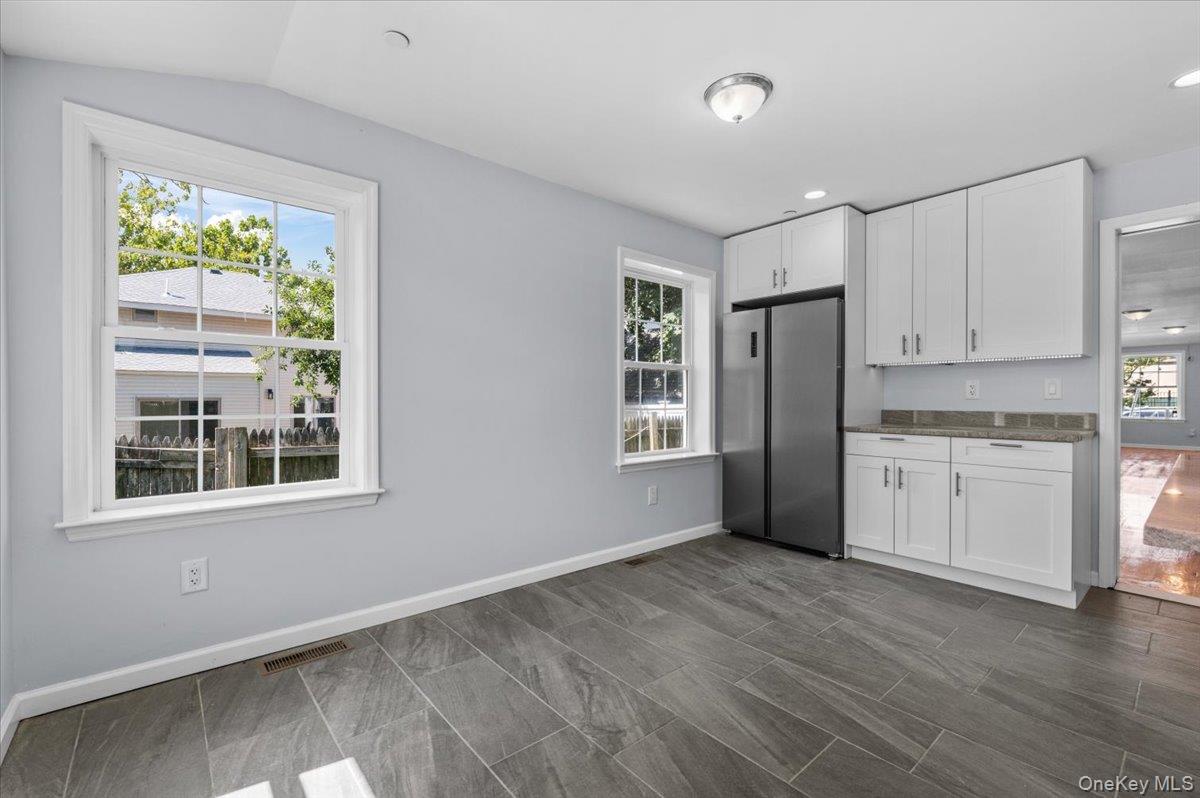 911 Hicksville Road – For Sale photo 6