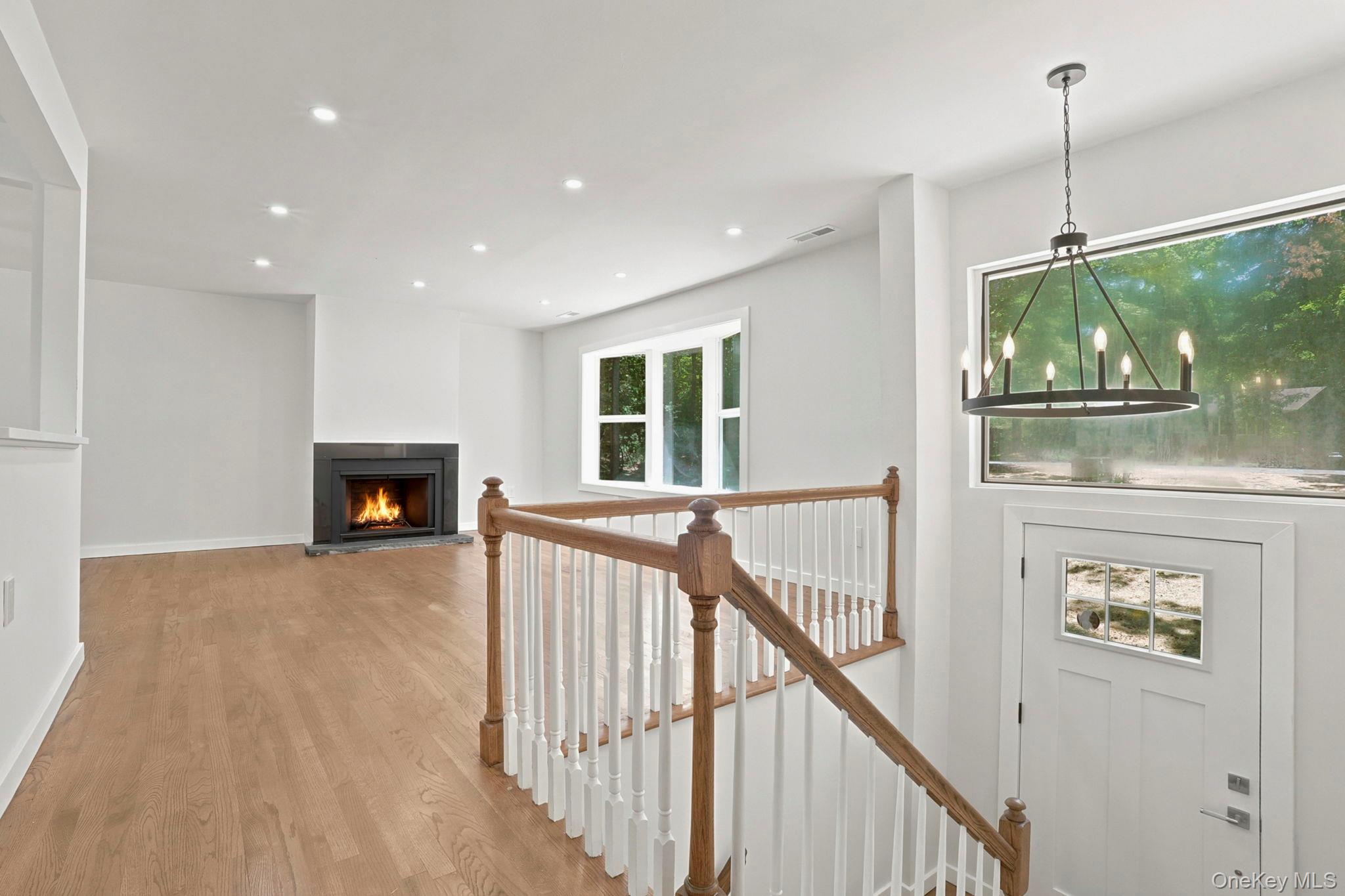 6 Vanessa Lane – For Sale photo 4