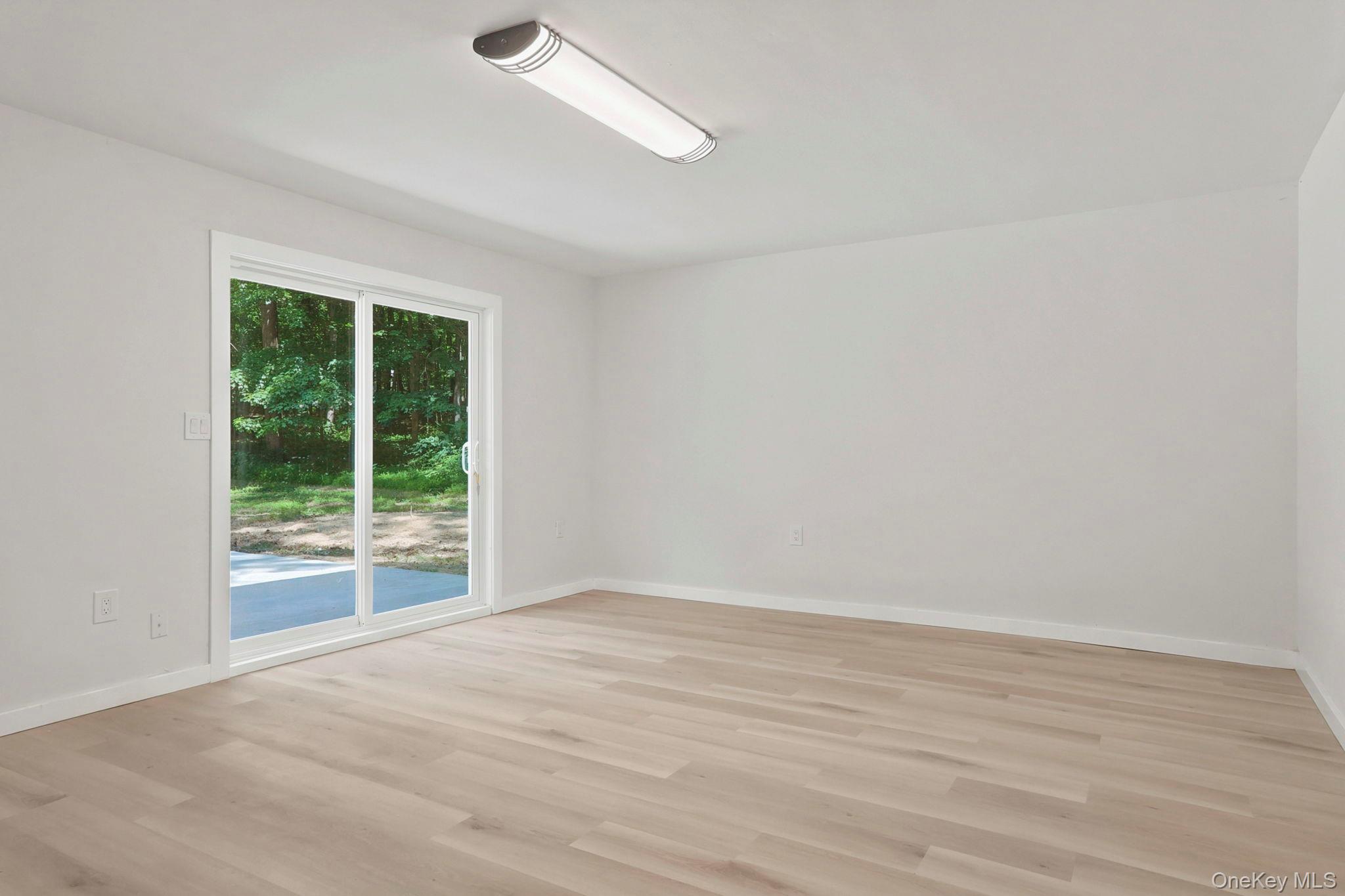 6 Vanessa Lane – For Sale photo 28