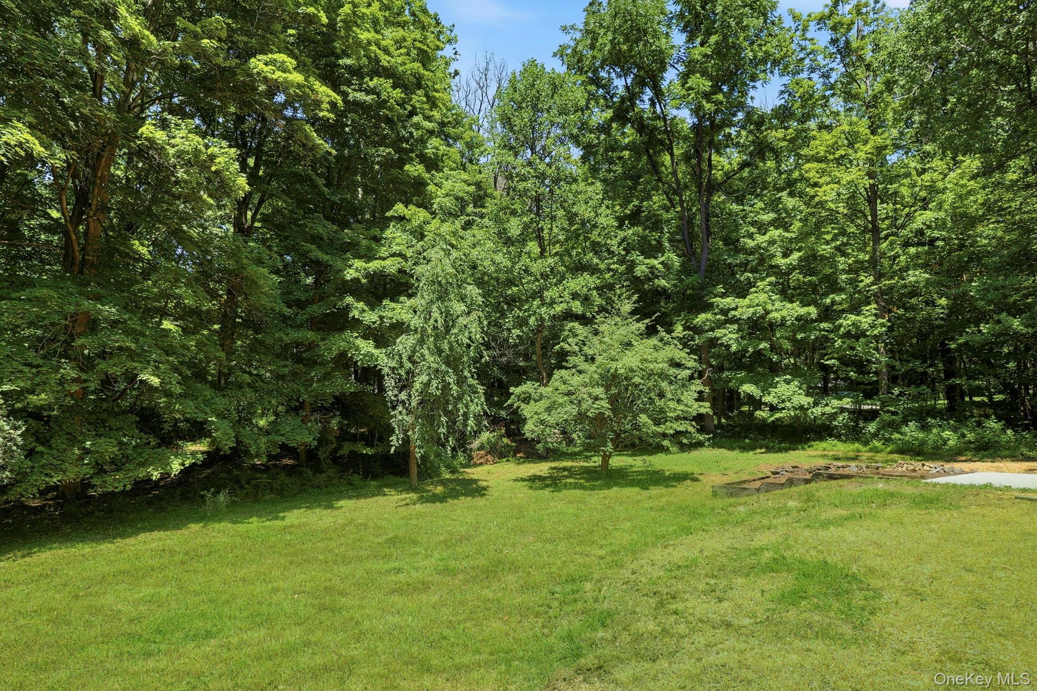 6 Vanessa Lane – For Sale photo 35