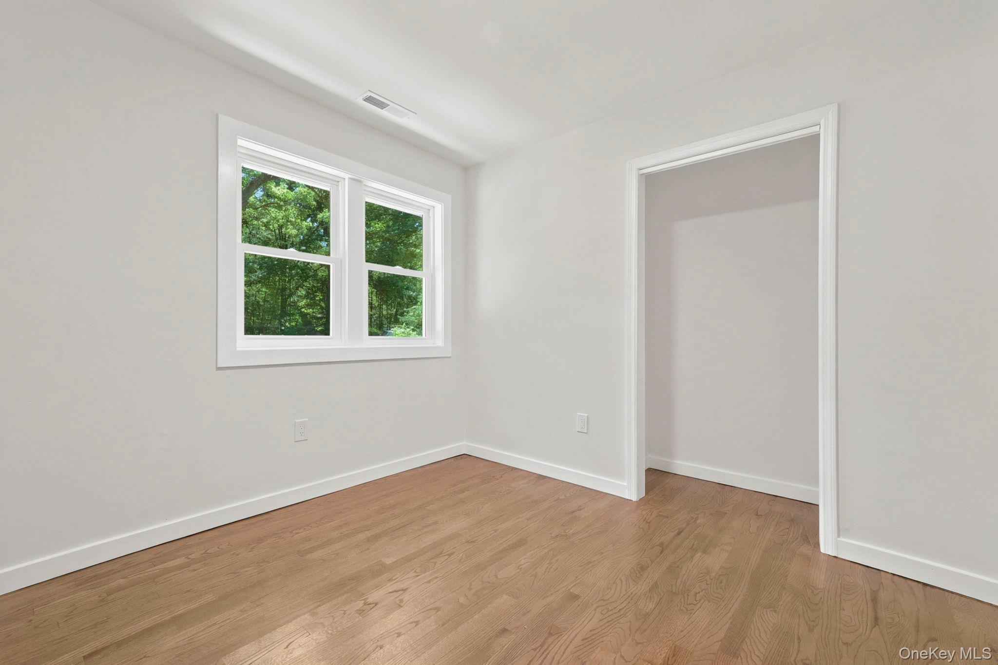 6 Vanessa Lane – For Sale photo 25