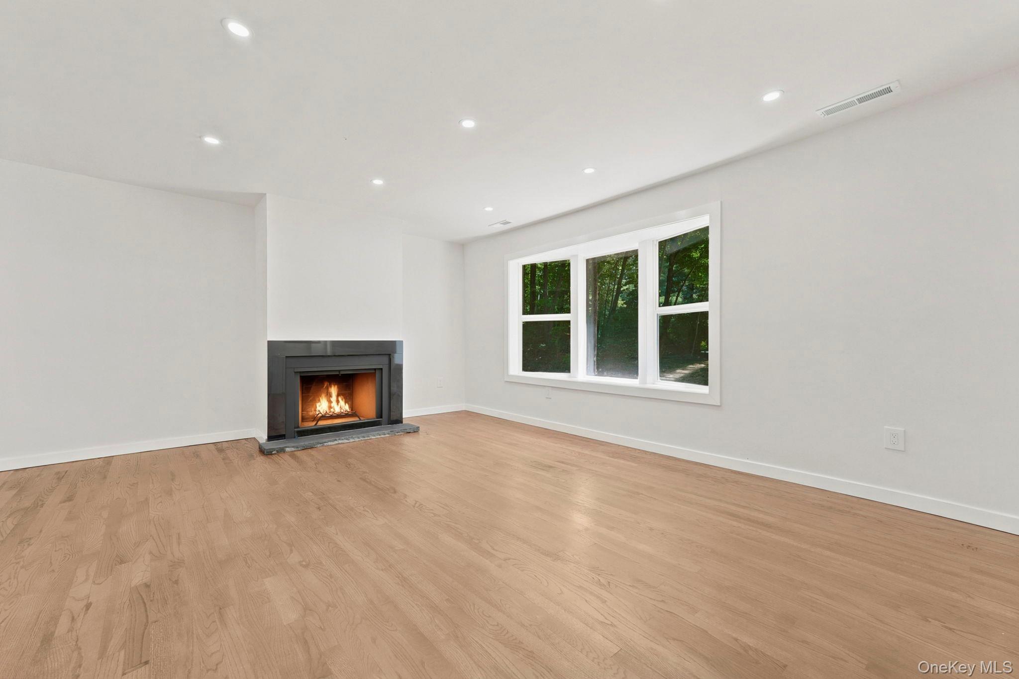 6 Vanessa Lane – For Sale photo 5