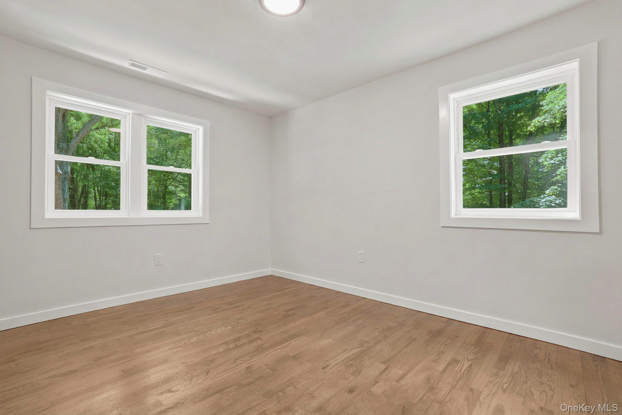 6 Vanessa Lane – For Sale photo 26