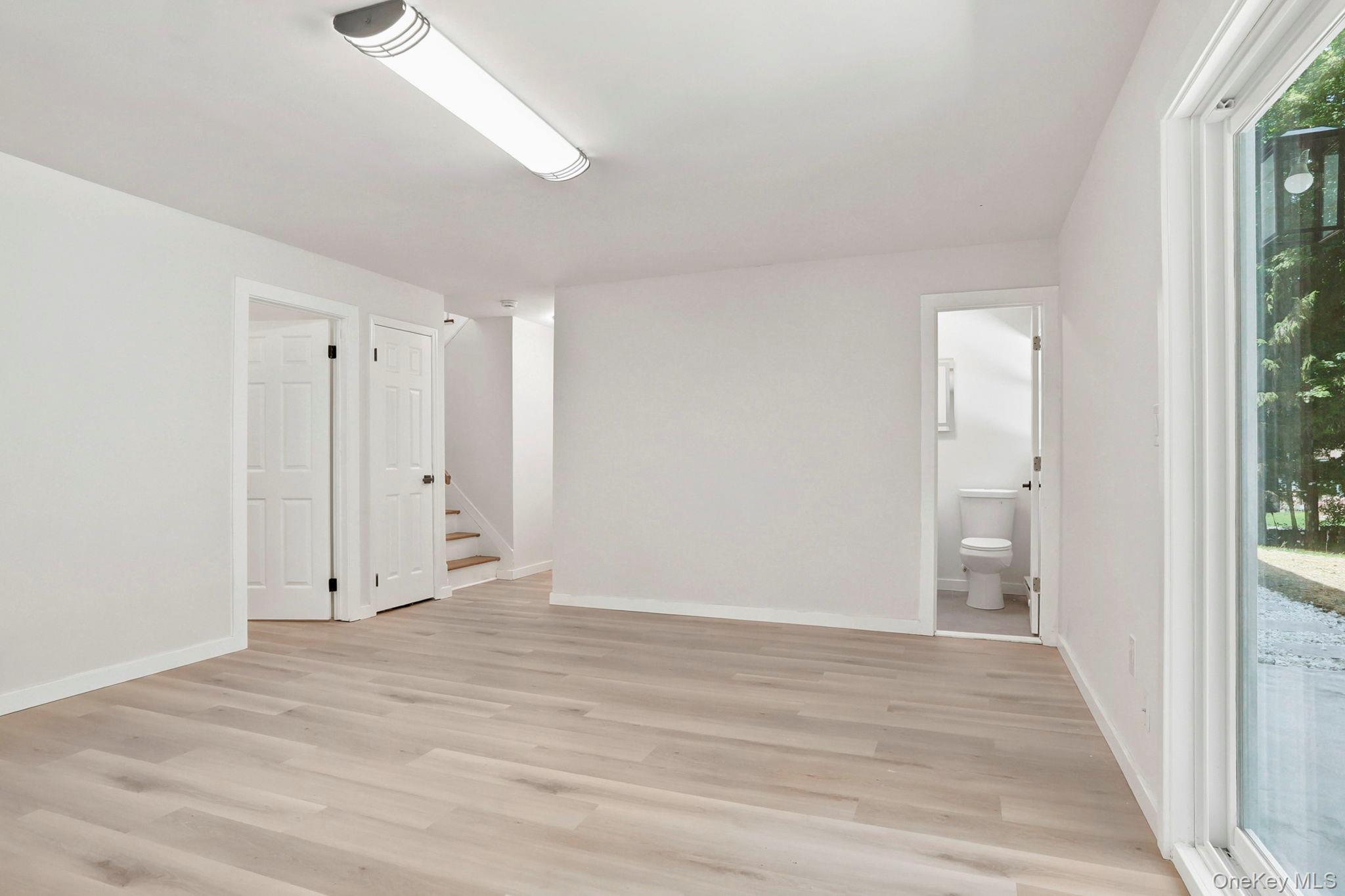 6 Vanessa Lane – For Sale photo 29