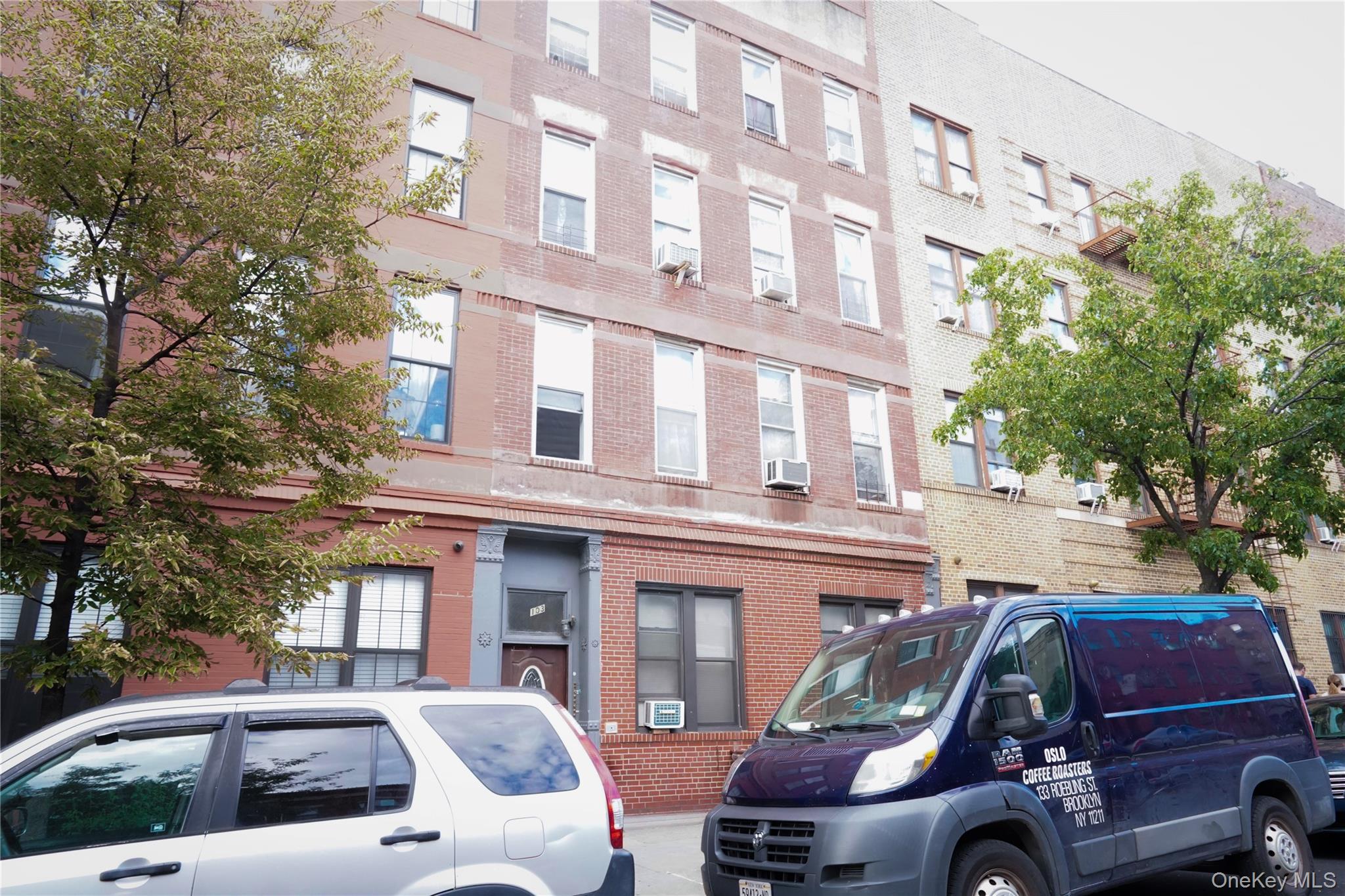 103 Greenpoint Avenue – For Sale