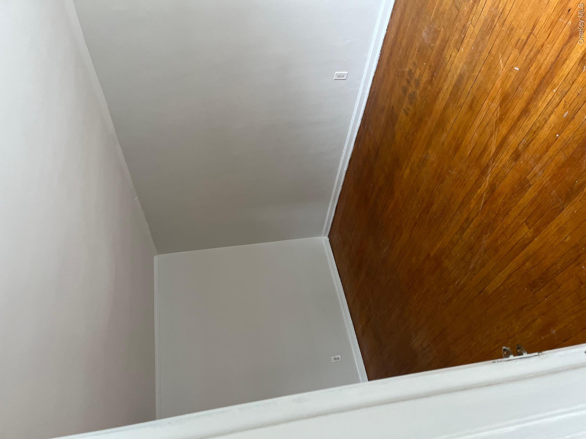 14014 Jewel Avenue – For Rent photo 2