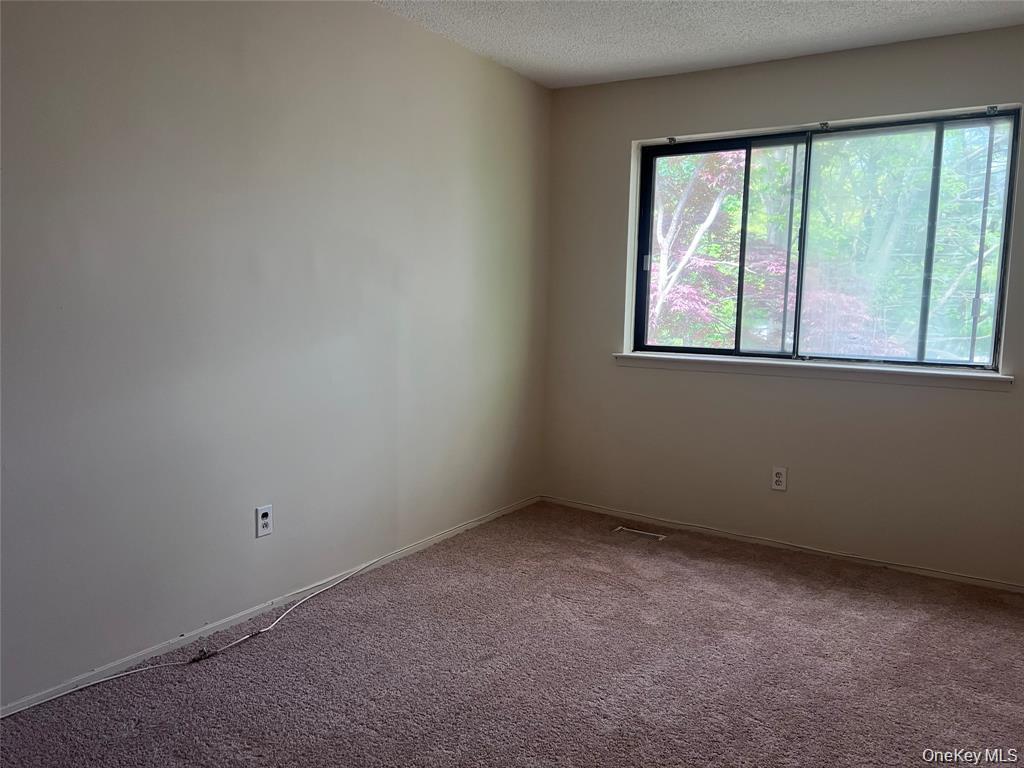 200 Springmeadow Drive, Unit M photo 9
