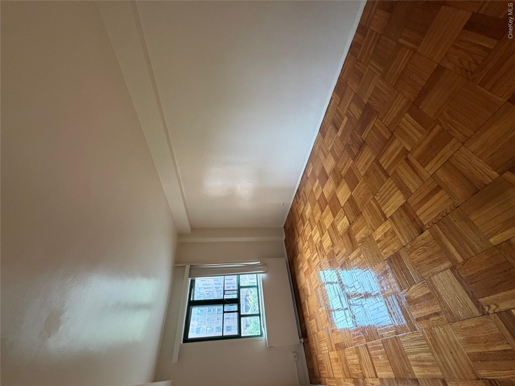 20 Metropolitan Oval, Unit 5E photo 6