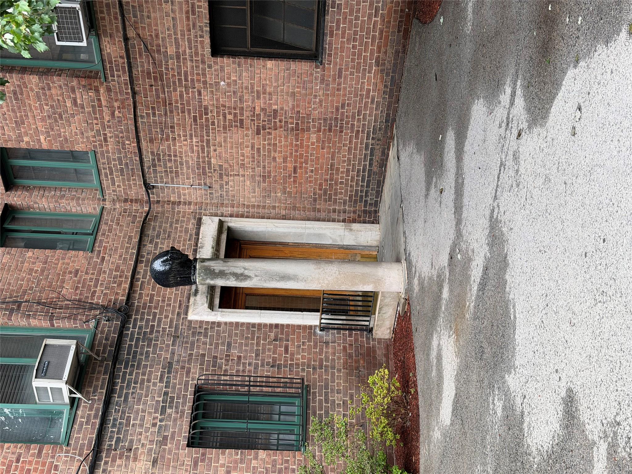 20 Metropolitan Oval, Unit 5E photo 2
