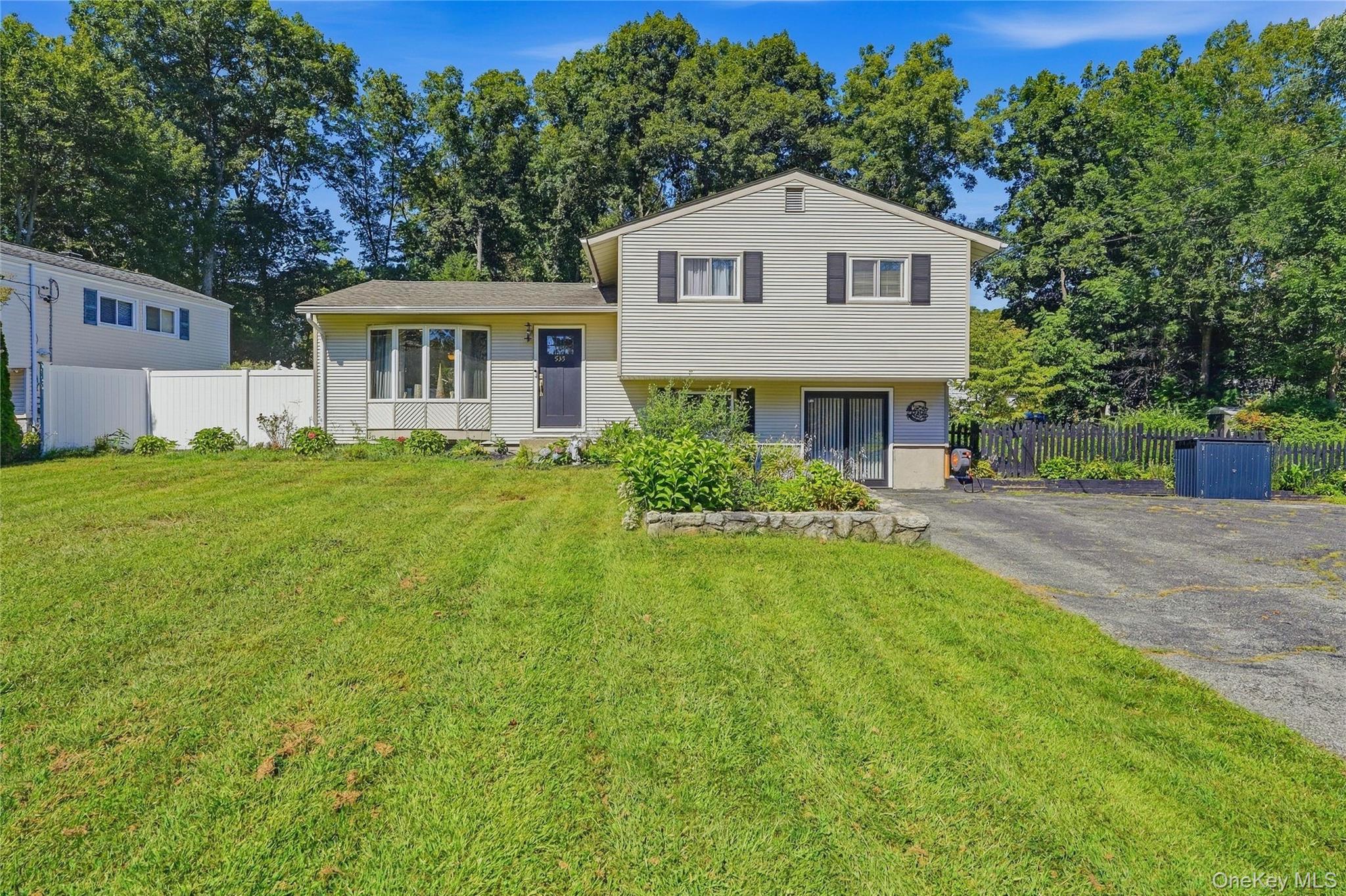 535 Westbrook Drive – For Sale