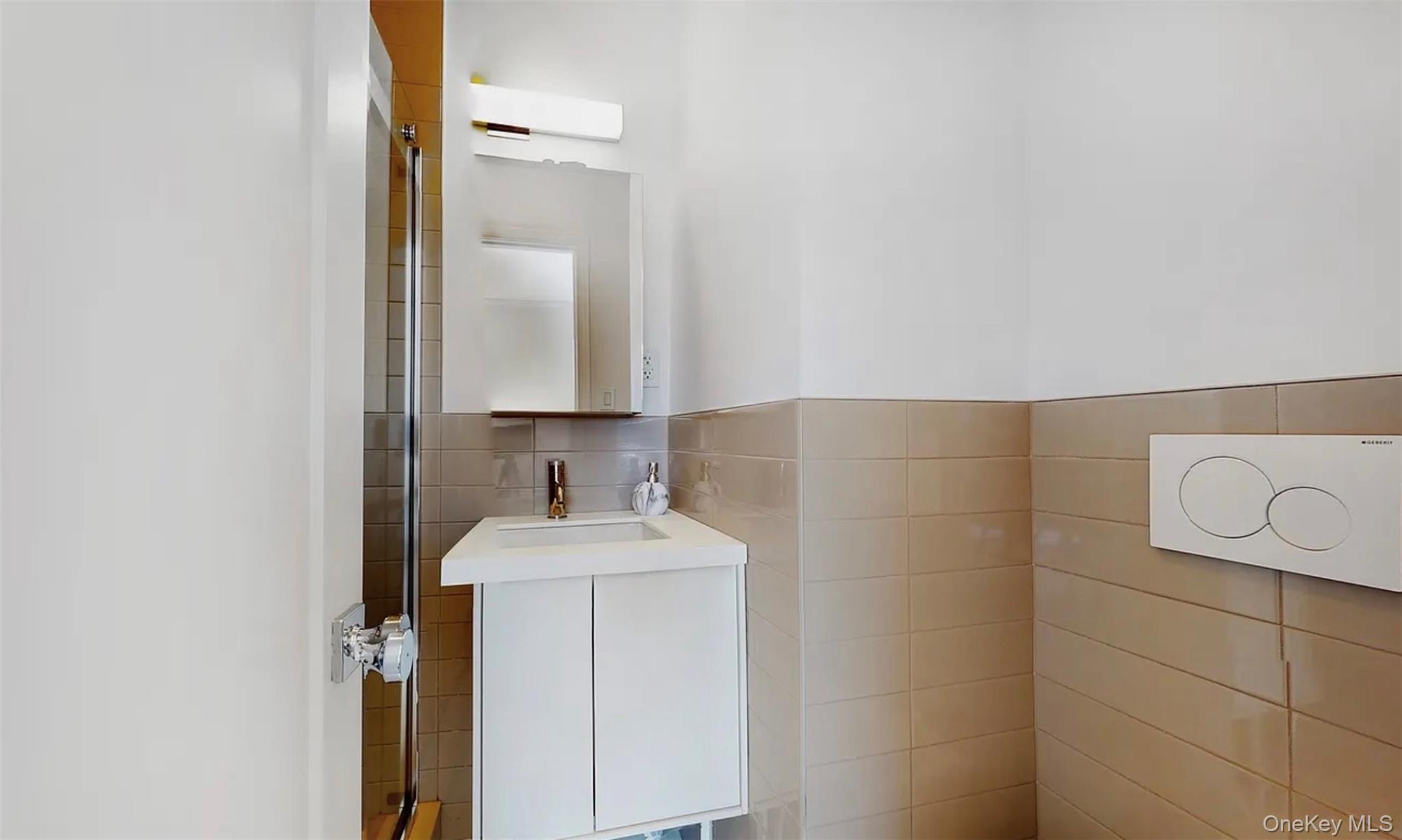 148-09 Northern Boulevard, Unit 5K photo 10