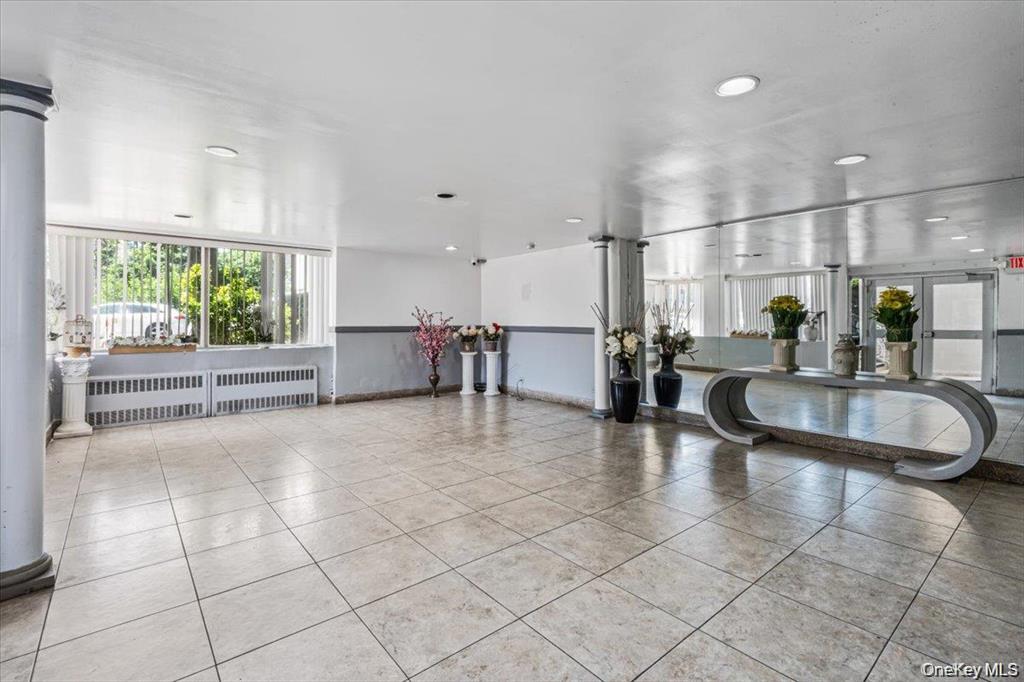 3425 150th Street, Unit 1J photo 3