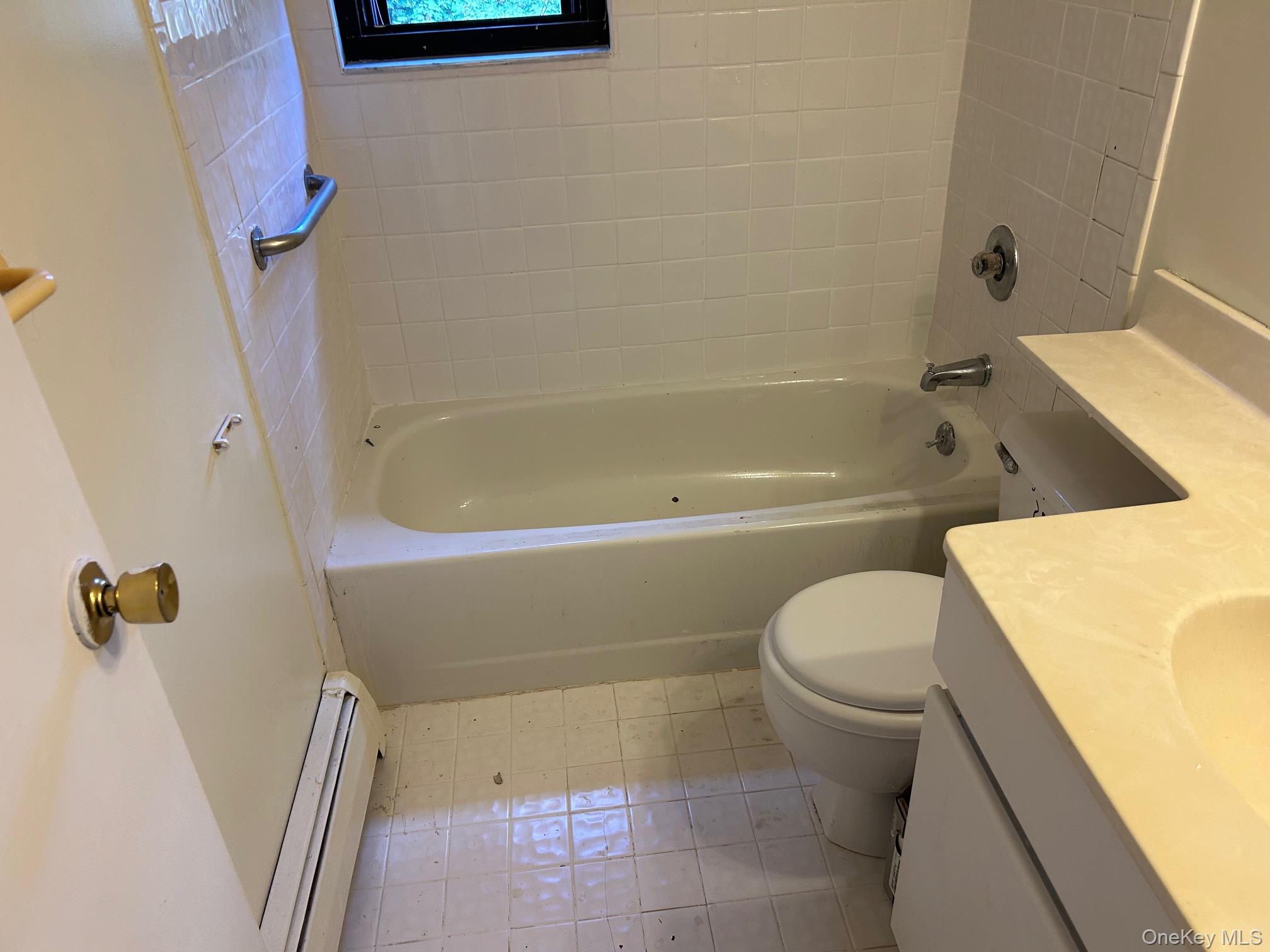 220 Sneden Place, Unit 220 photo 34